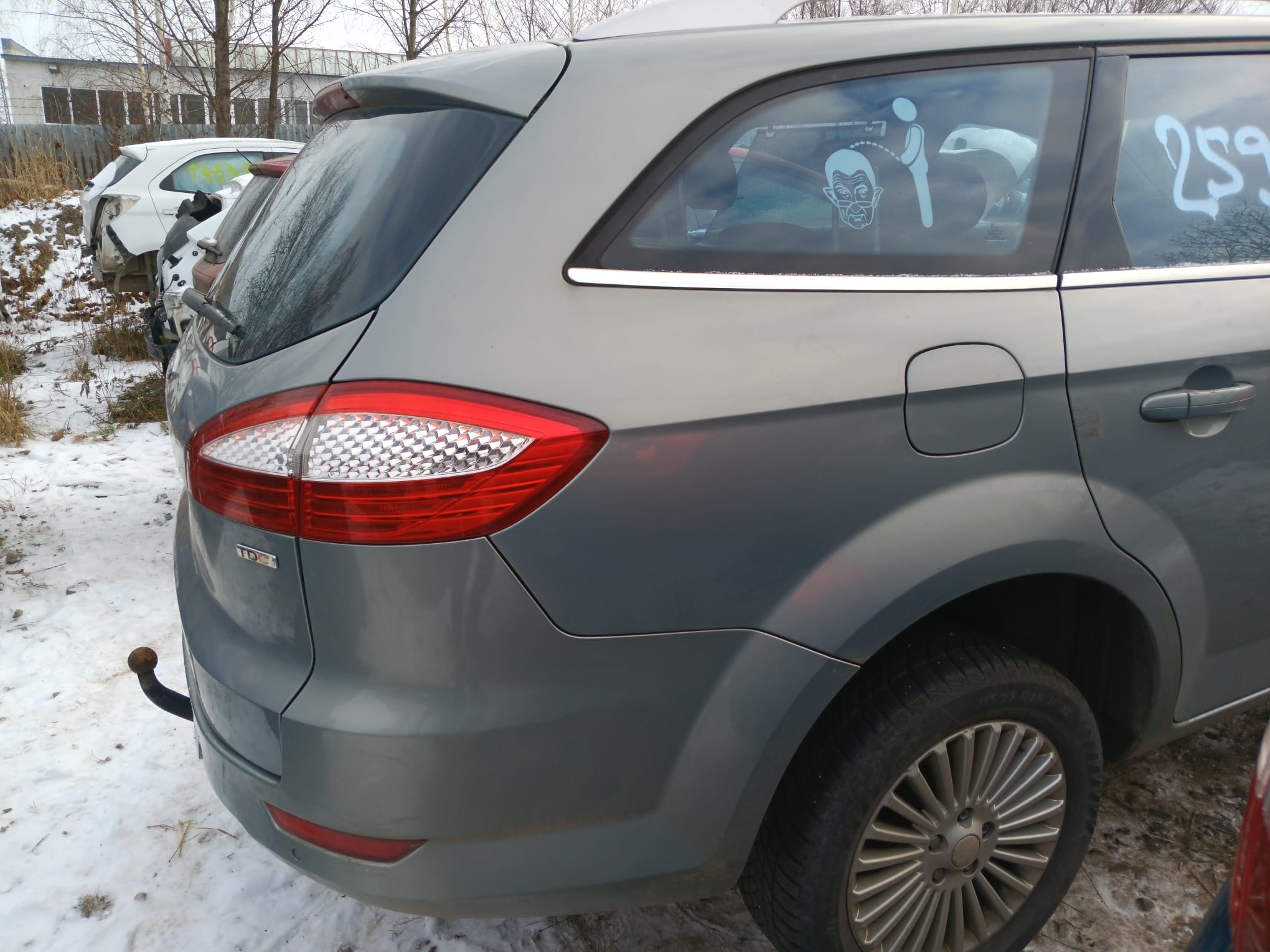 rear_right_fender