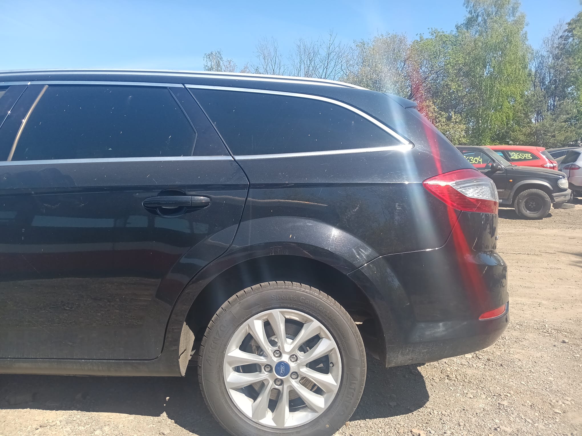 rear_left_fender