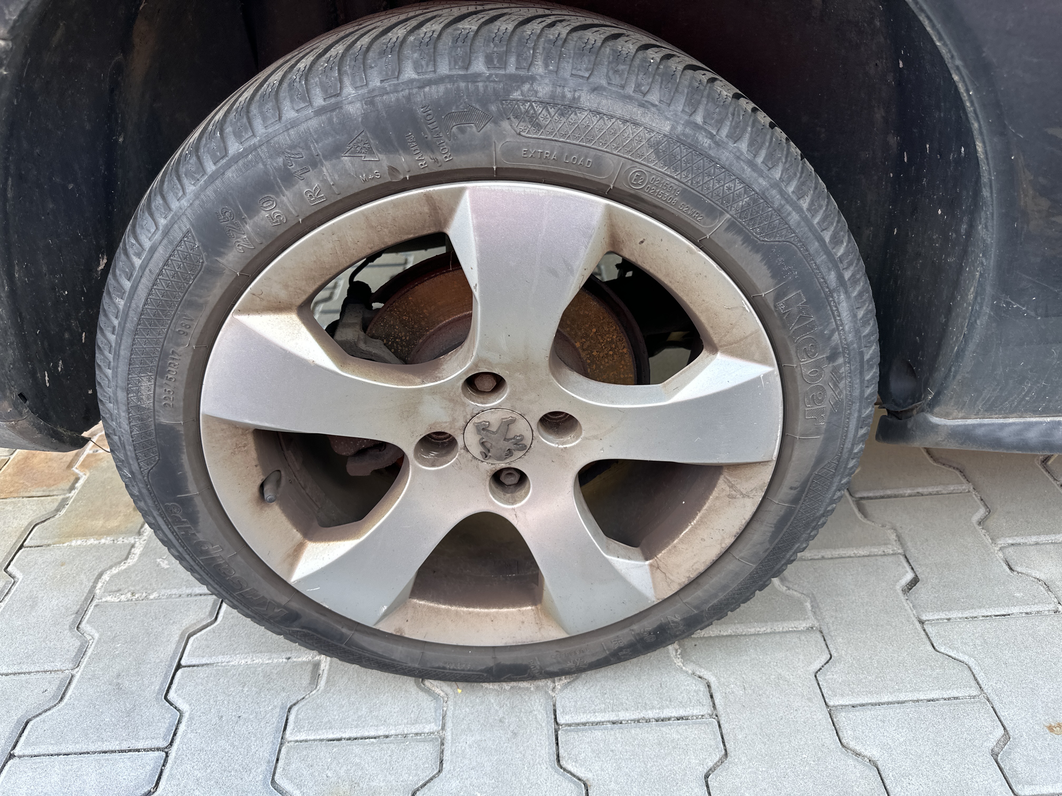rear_right_wheel