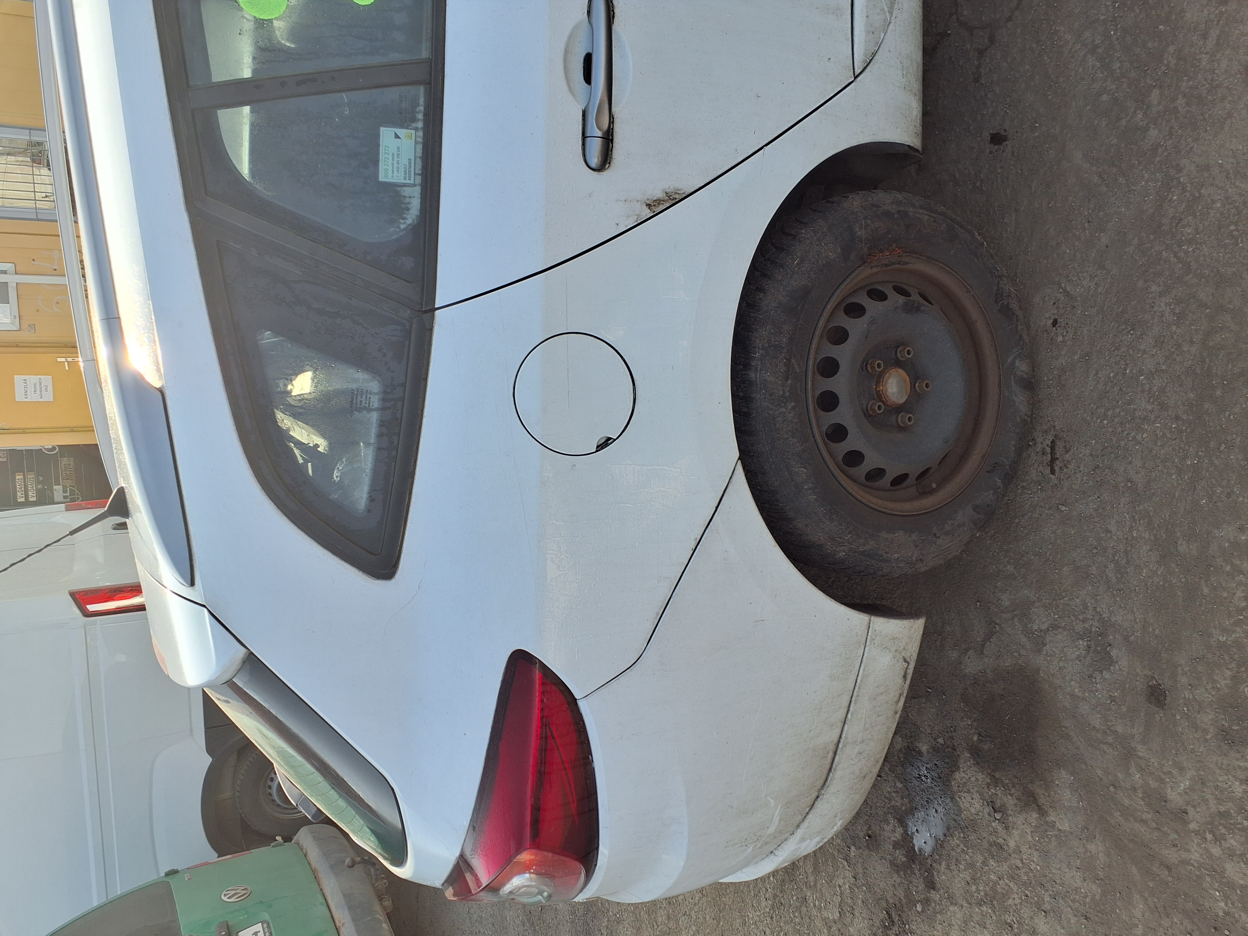 rear_right_fender