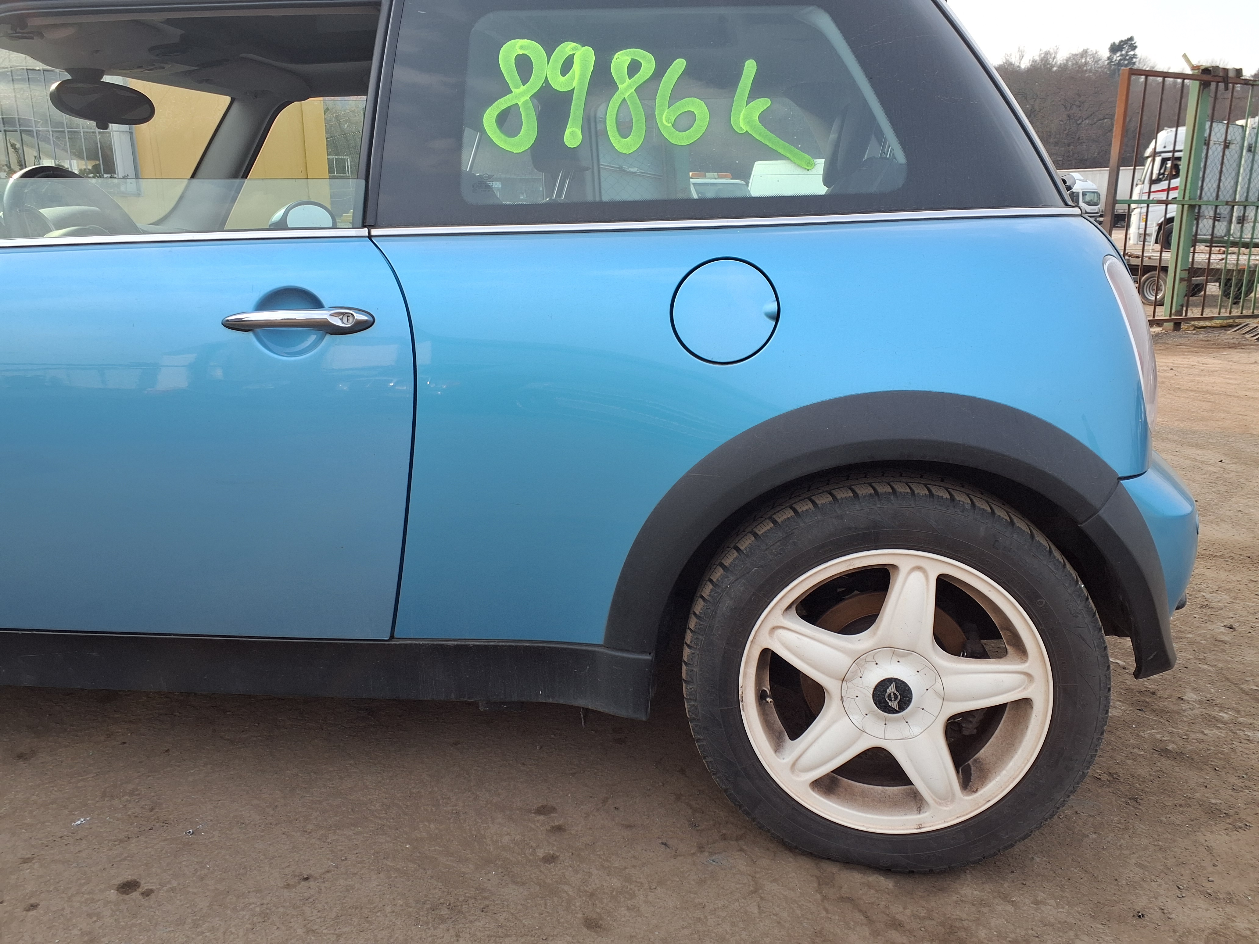 rear_left_fender