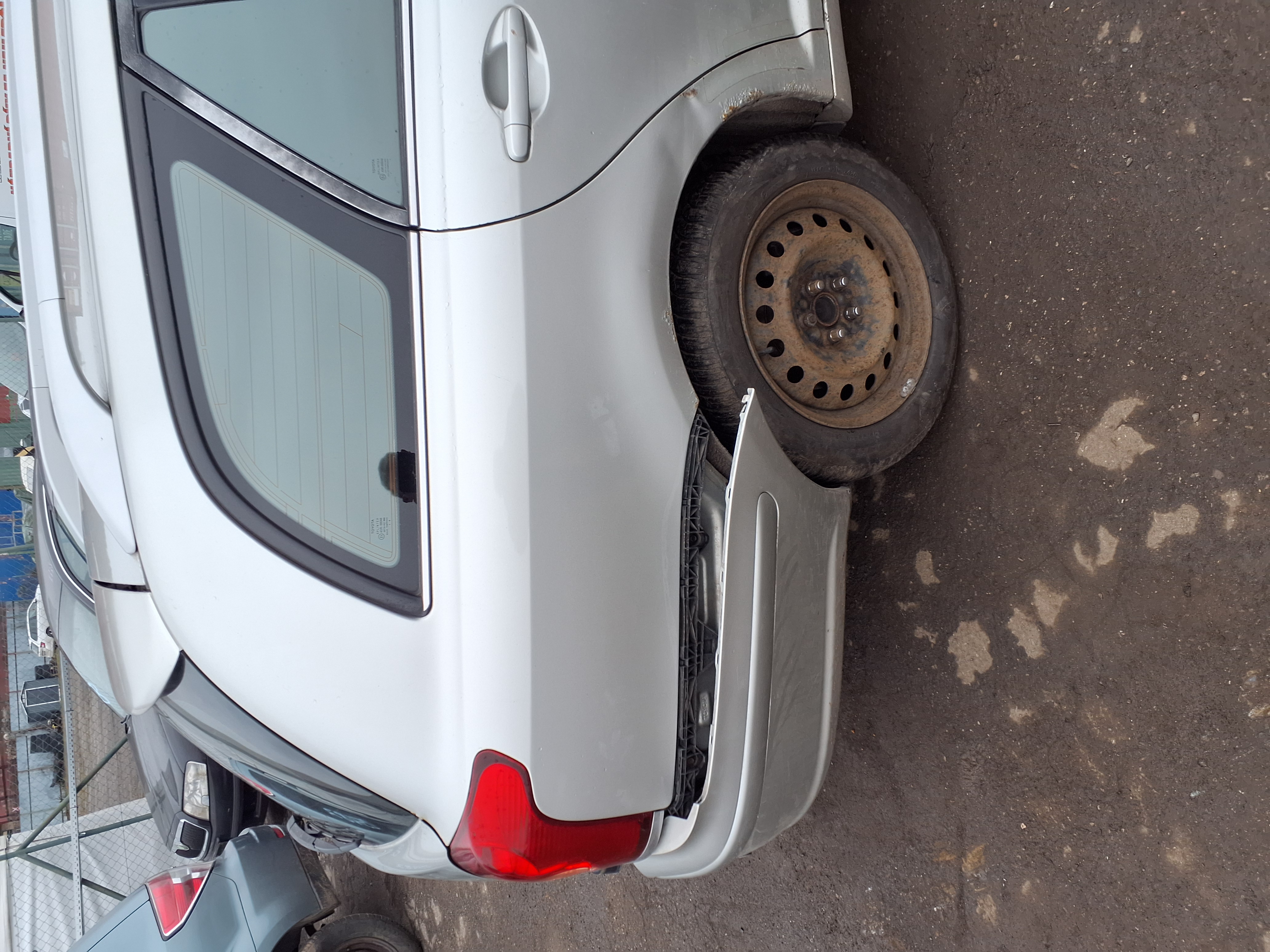 rear_right_fender