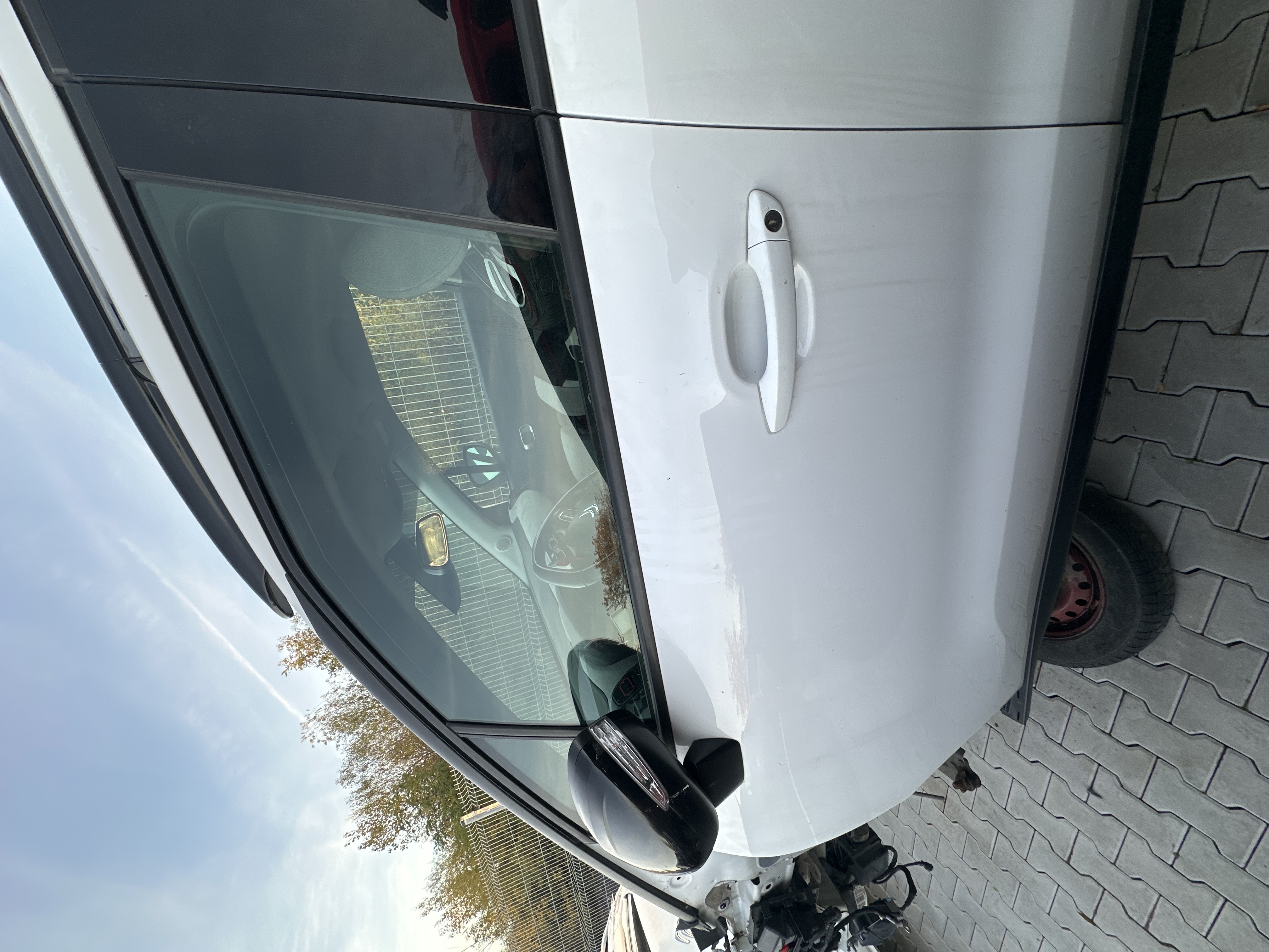 left_door