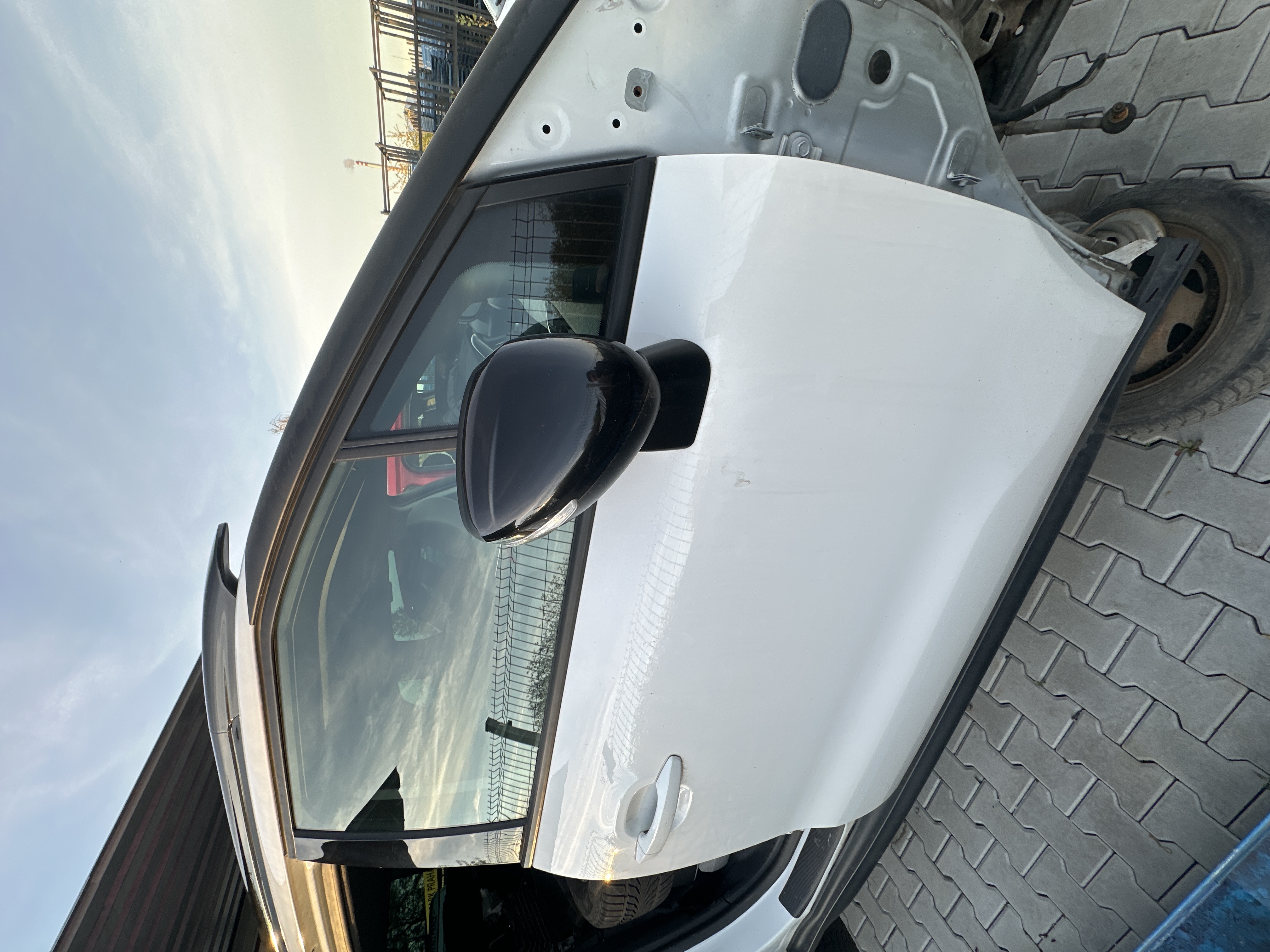 right_front_door