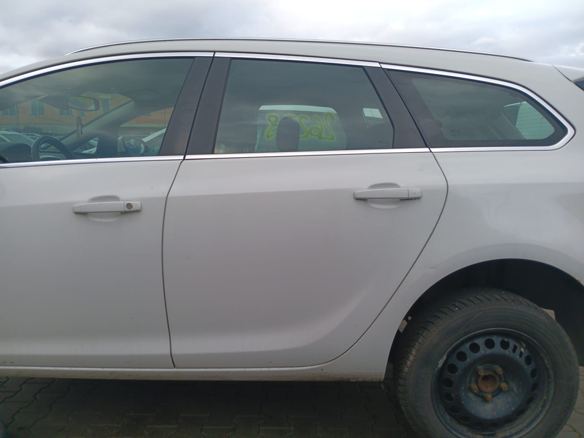 left_rear_door