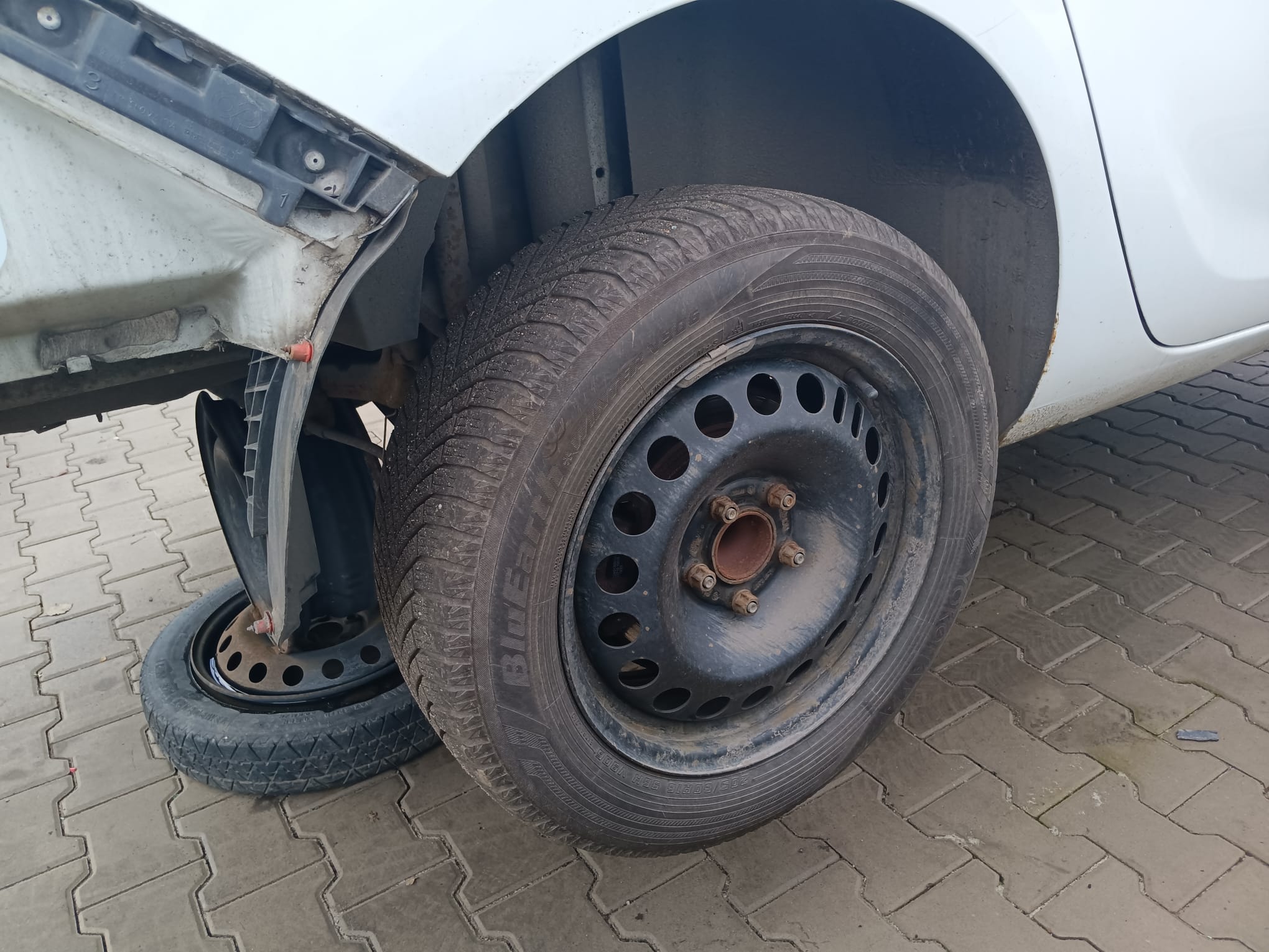 rear_right_wheel