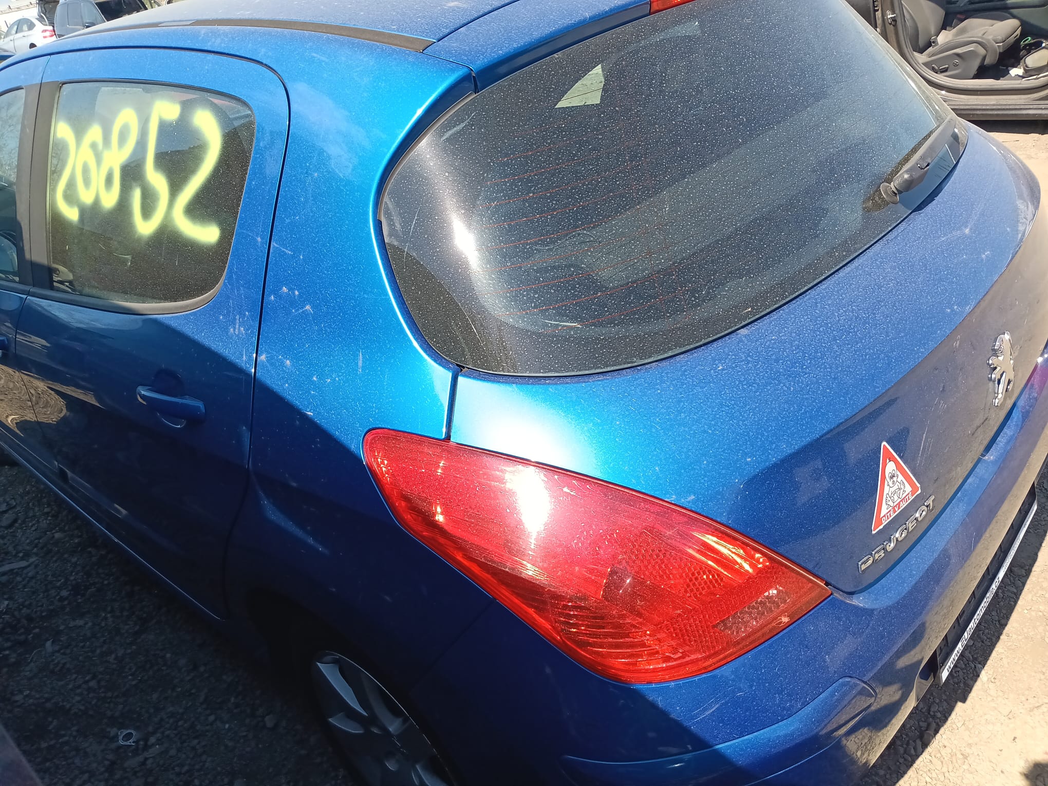 rear_left_fender