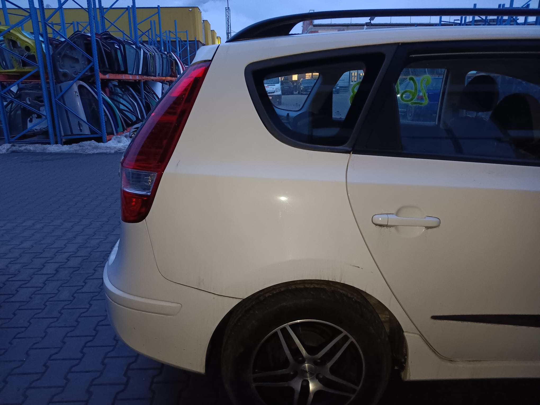 rear_right_fender