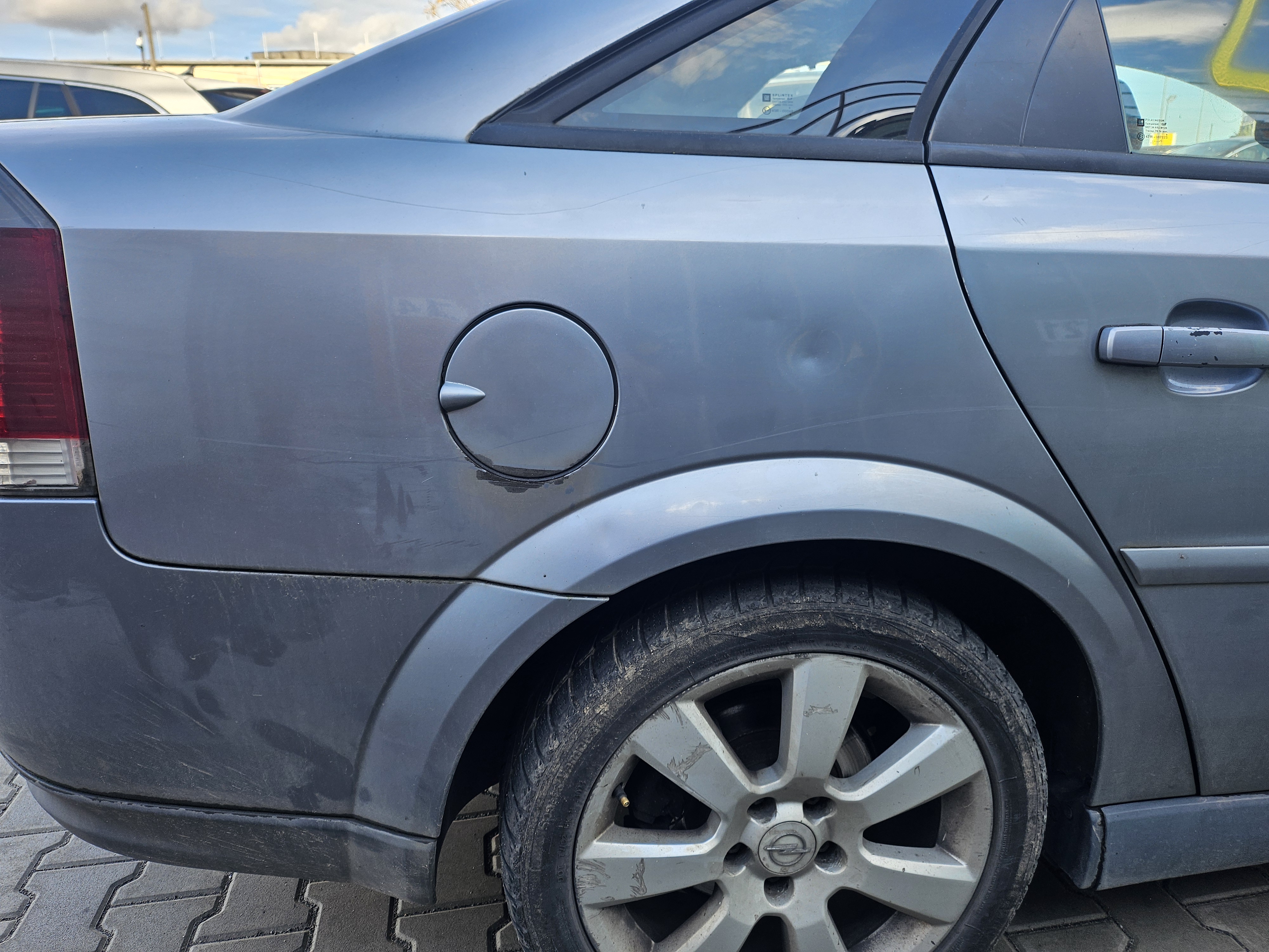 rear_right_fender
