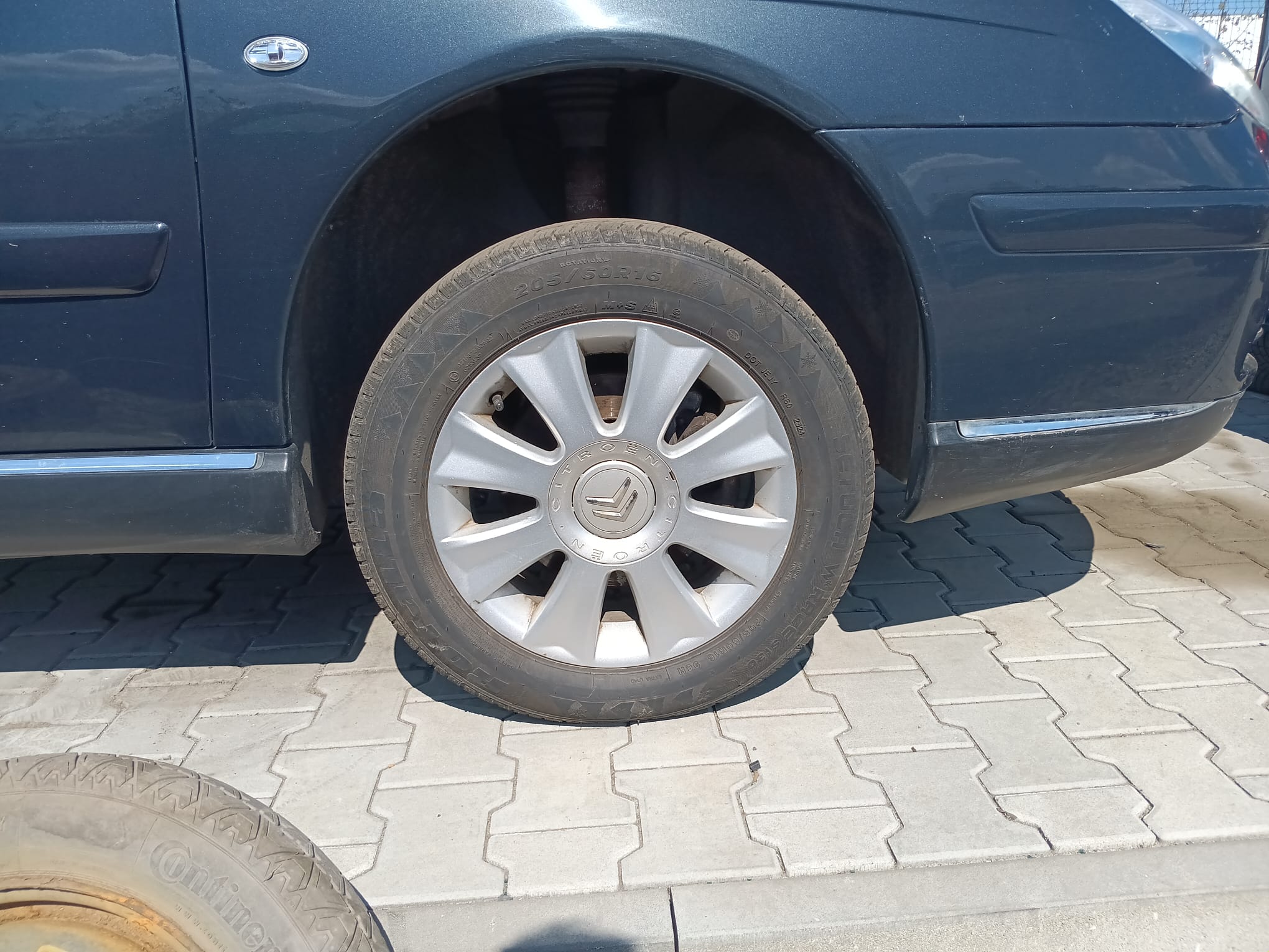 front_right_wheel