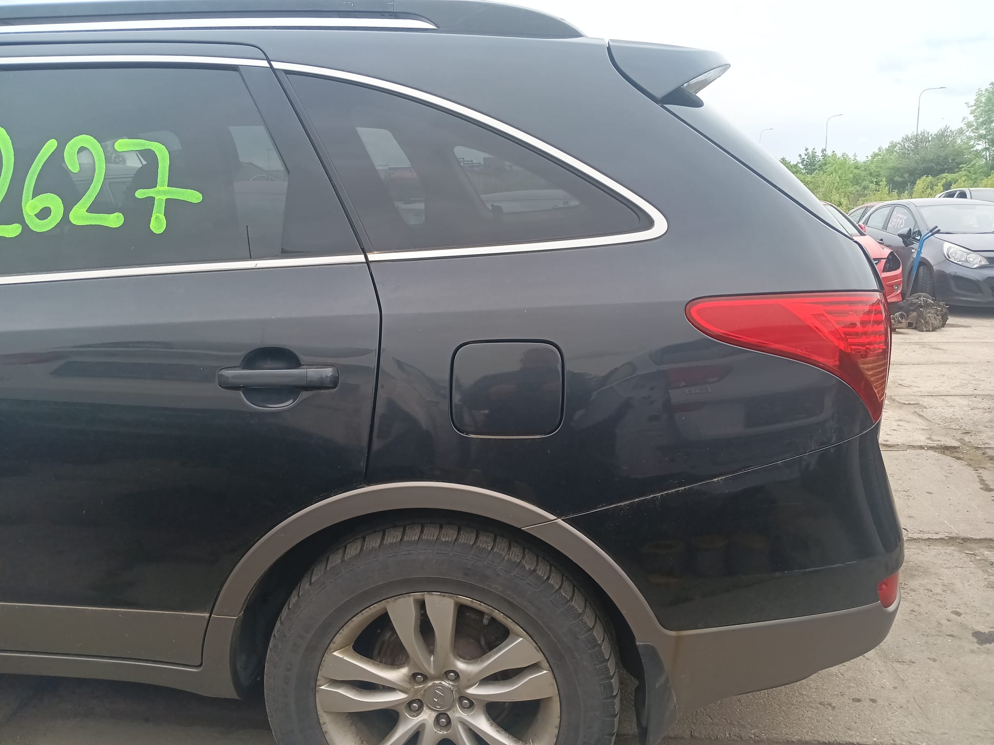 rear_left_fender