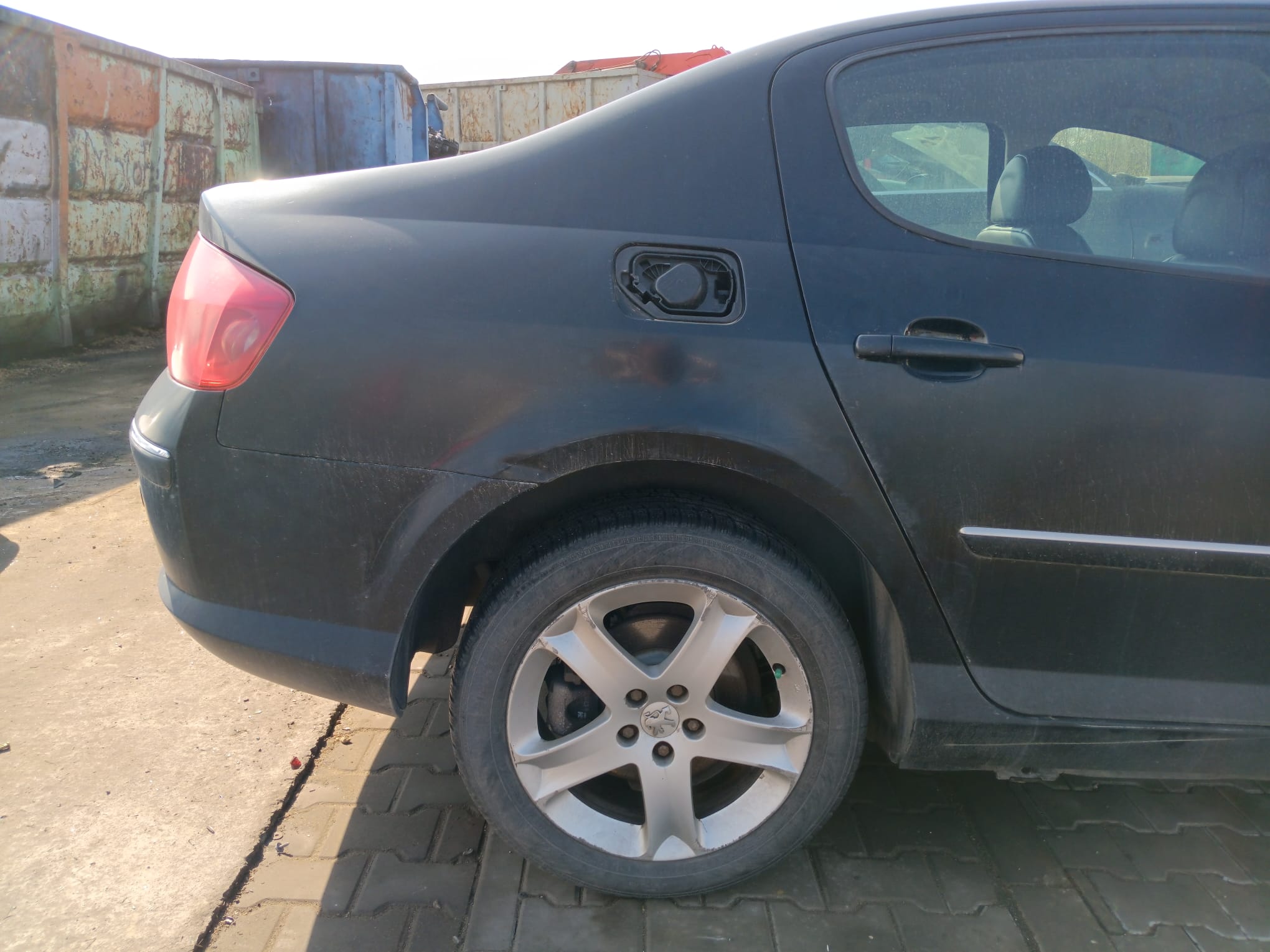 rear_right_fender