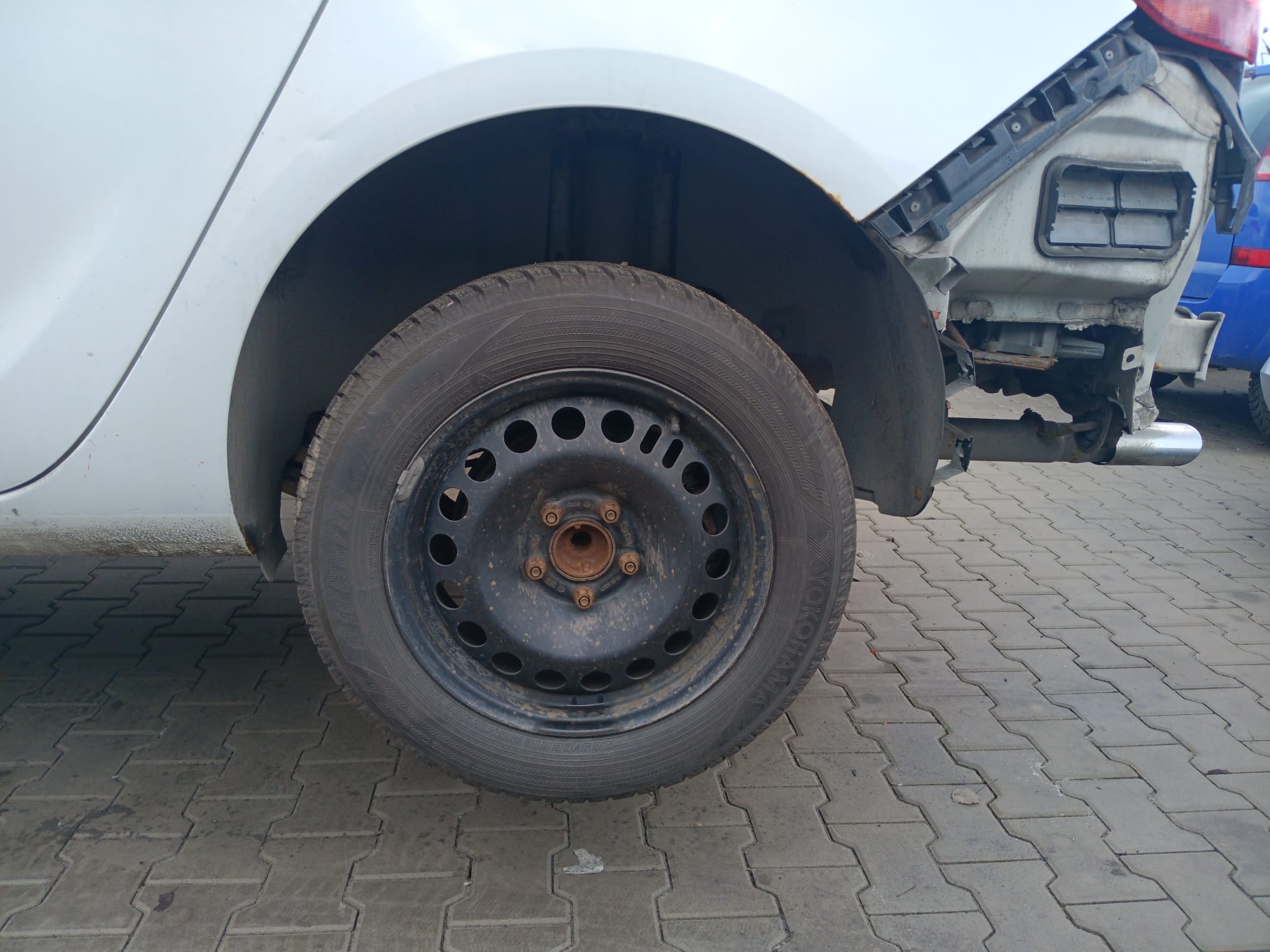 rear_left_wheel