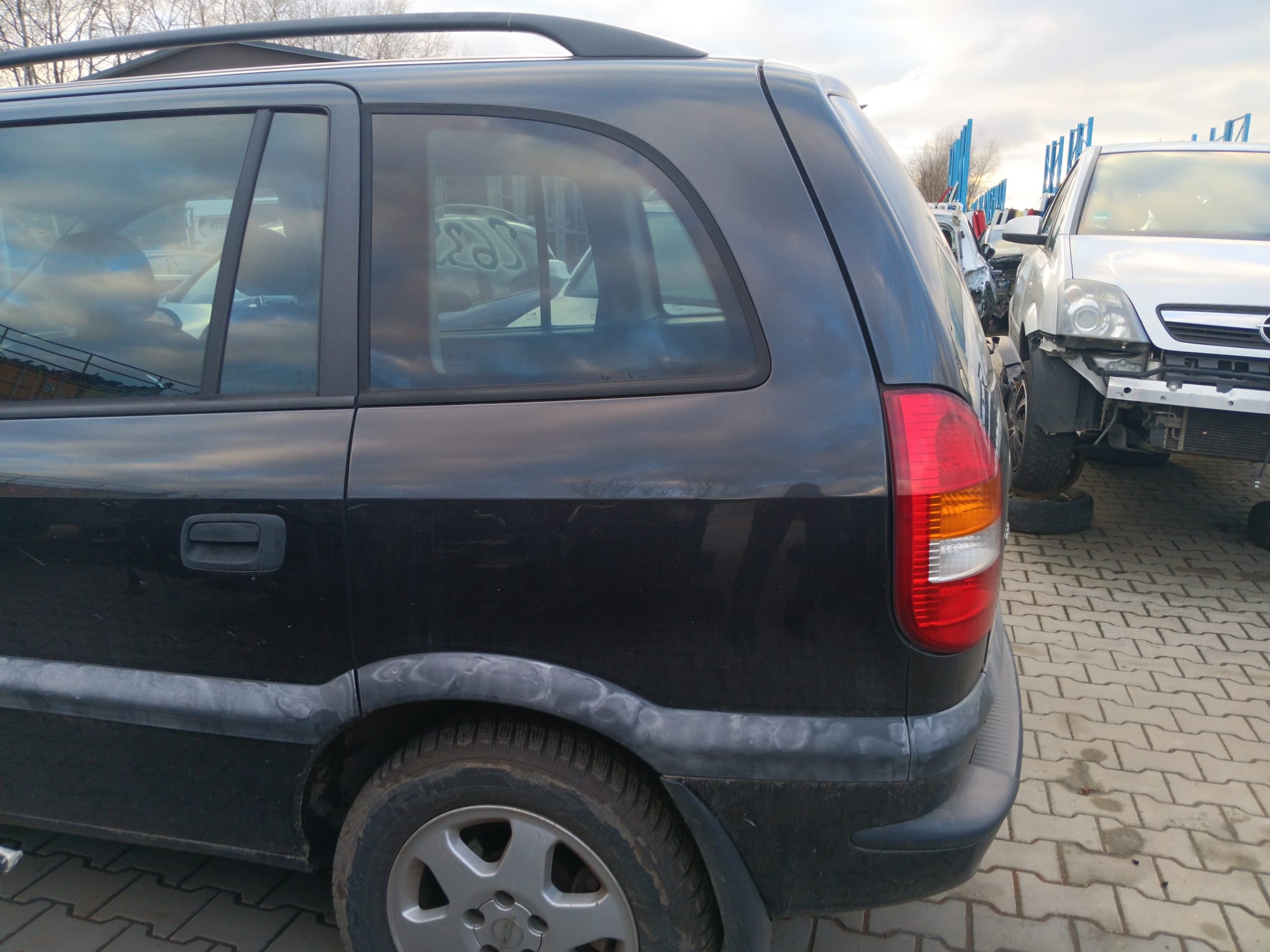 rear_left_fender