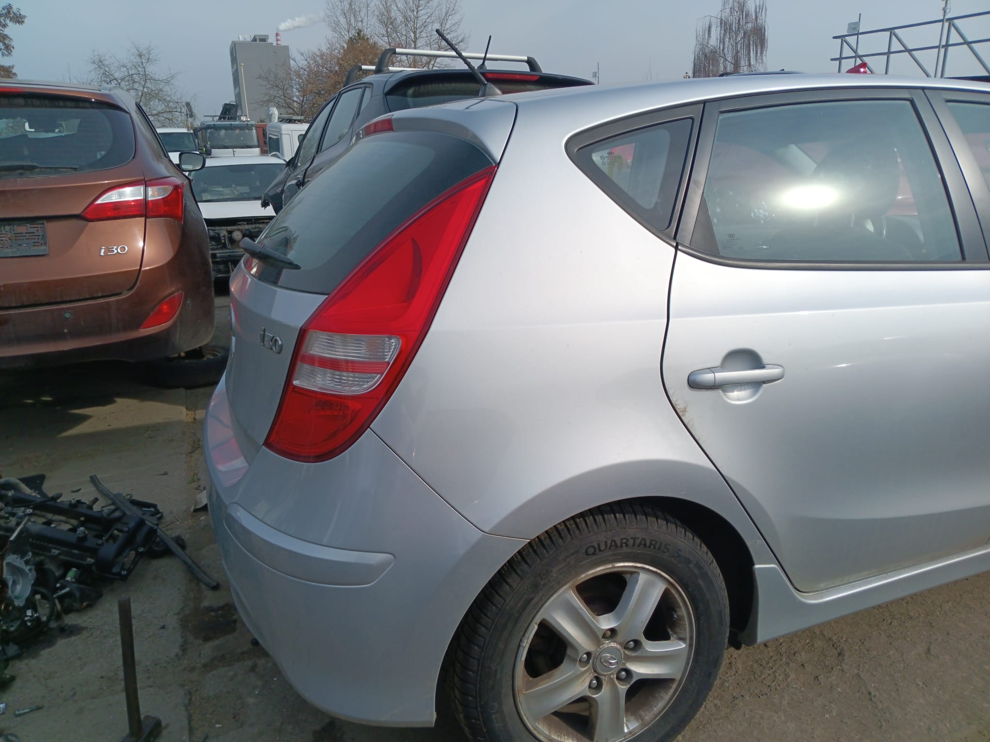 rear_right_fender