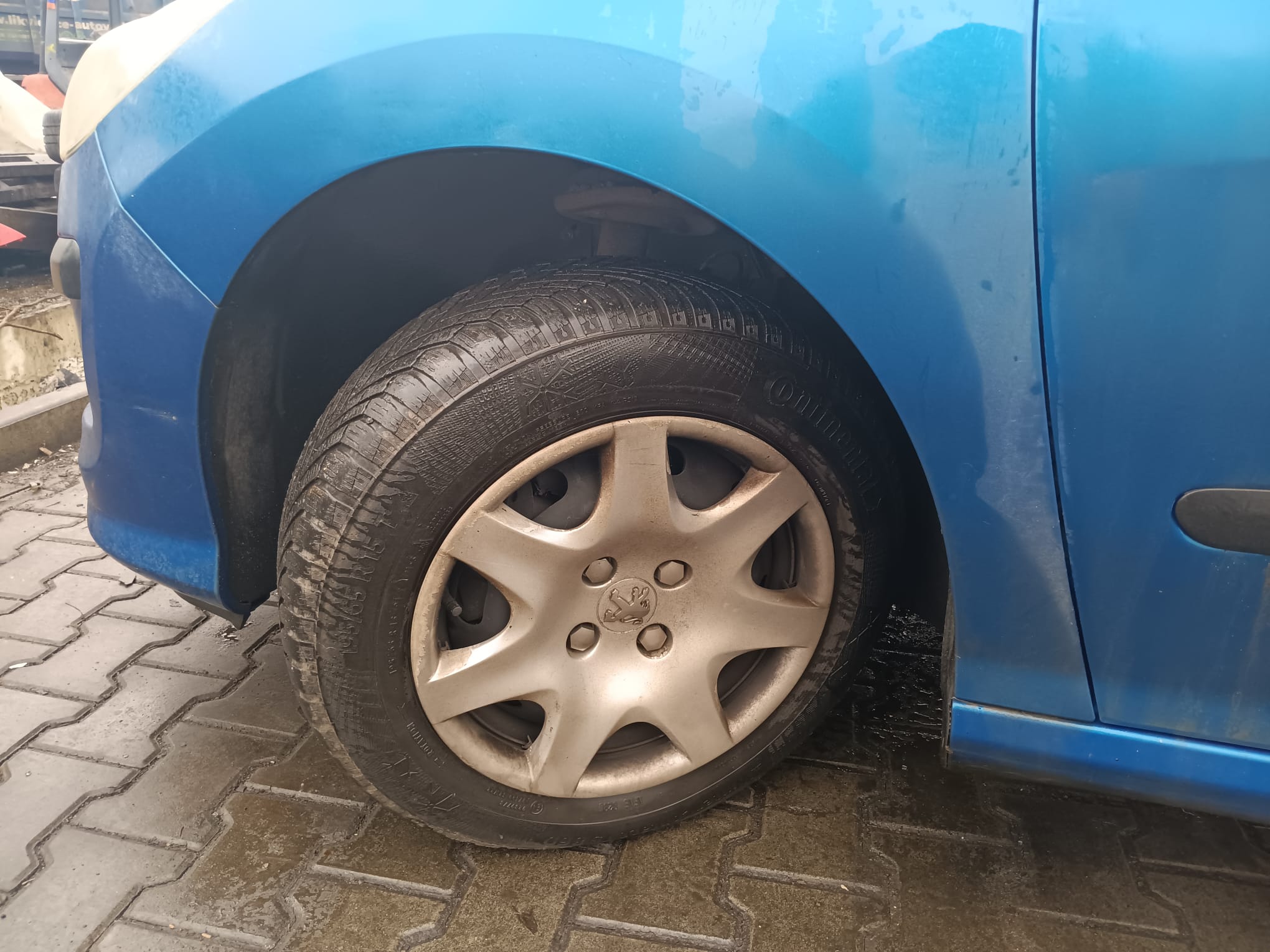 front_left_wheel