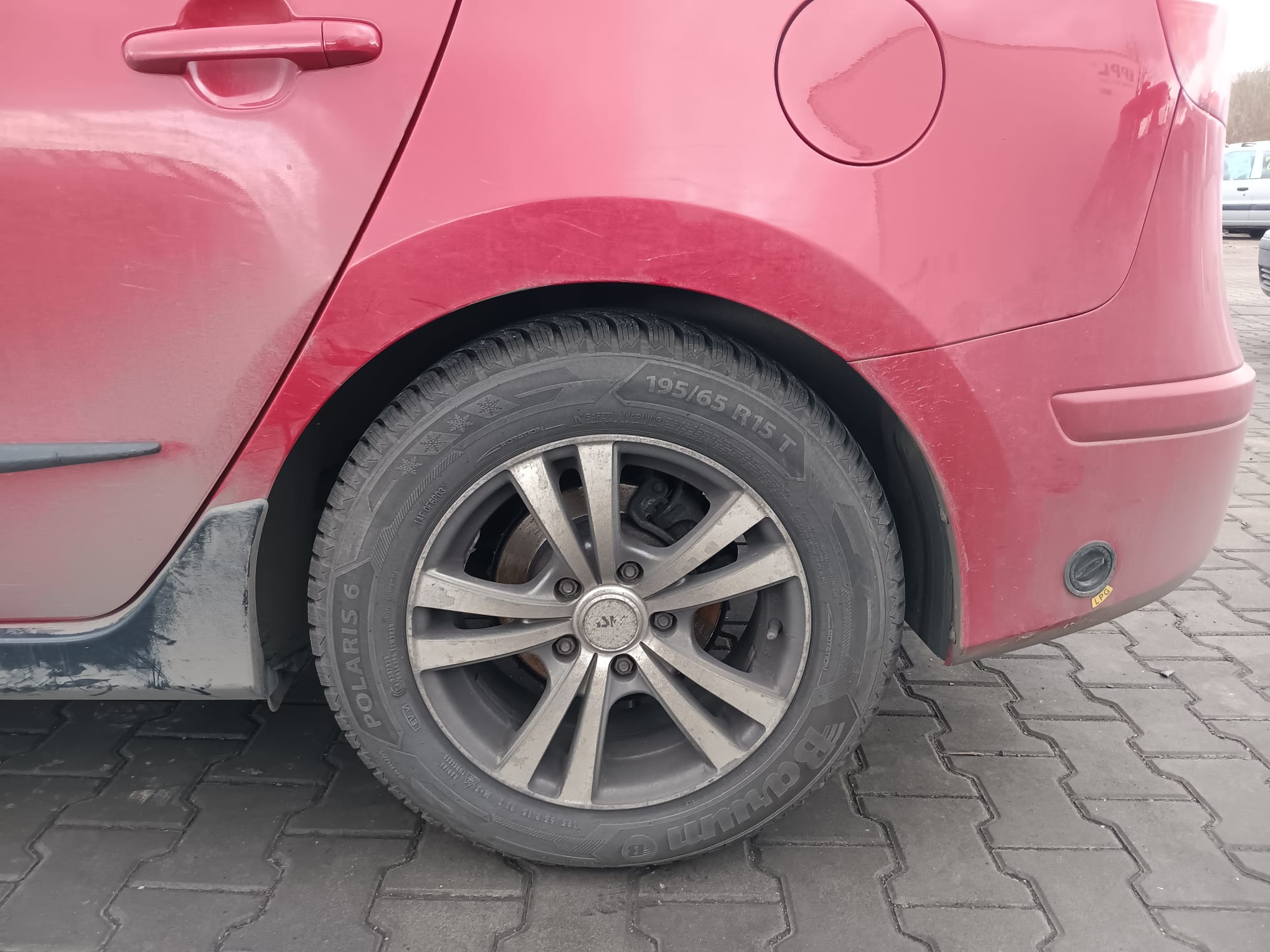 rear_left_wheel