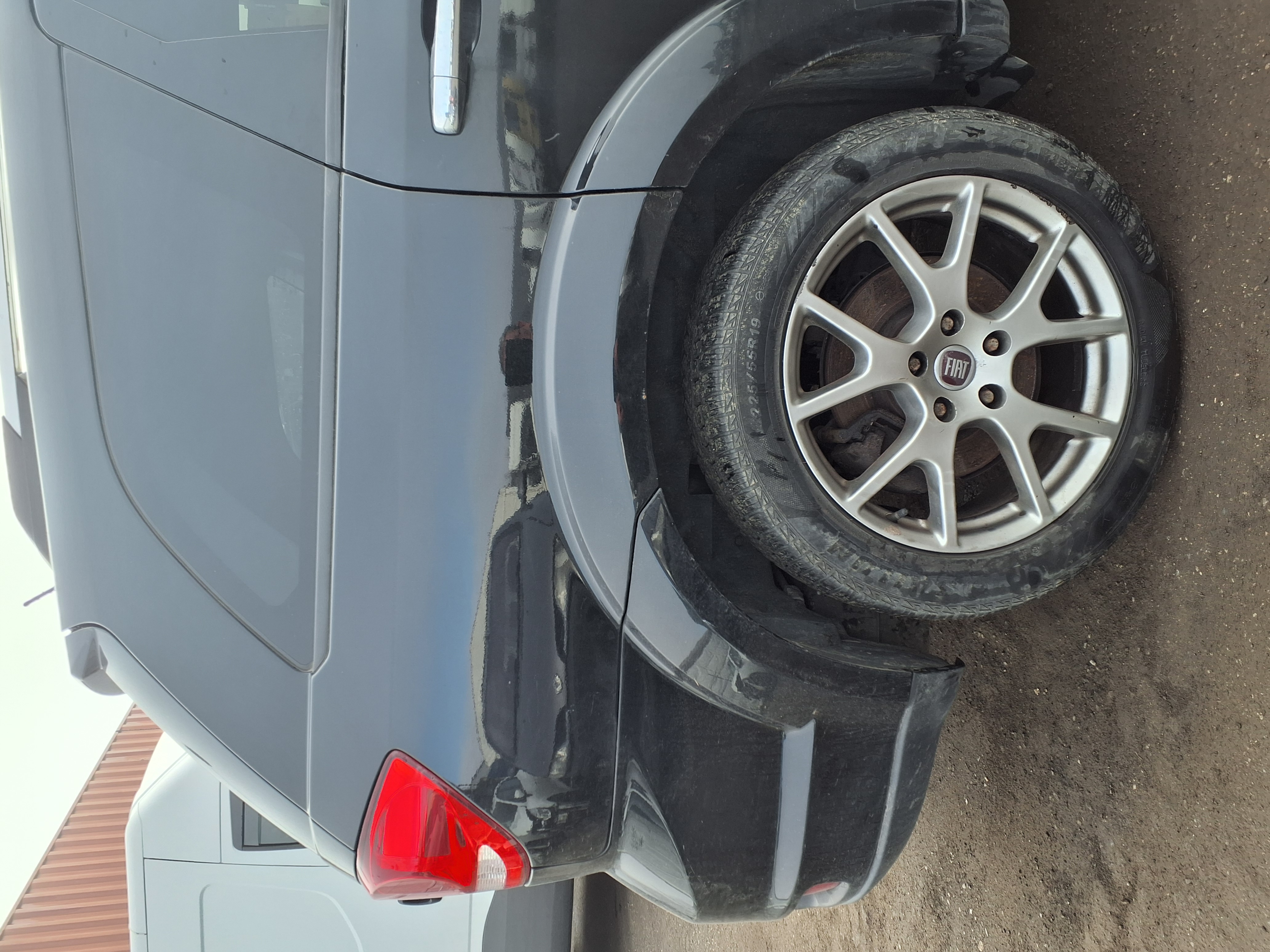 rear_right_fender