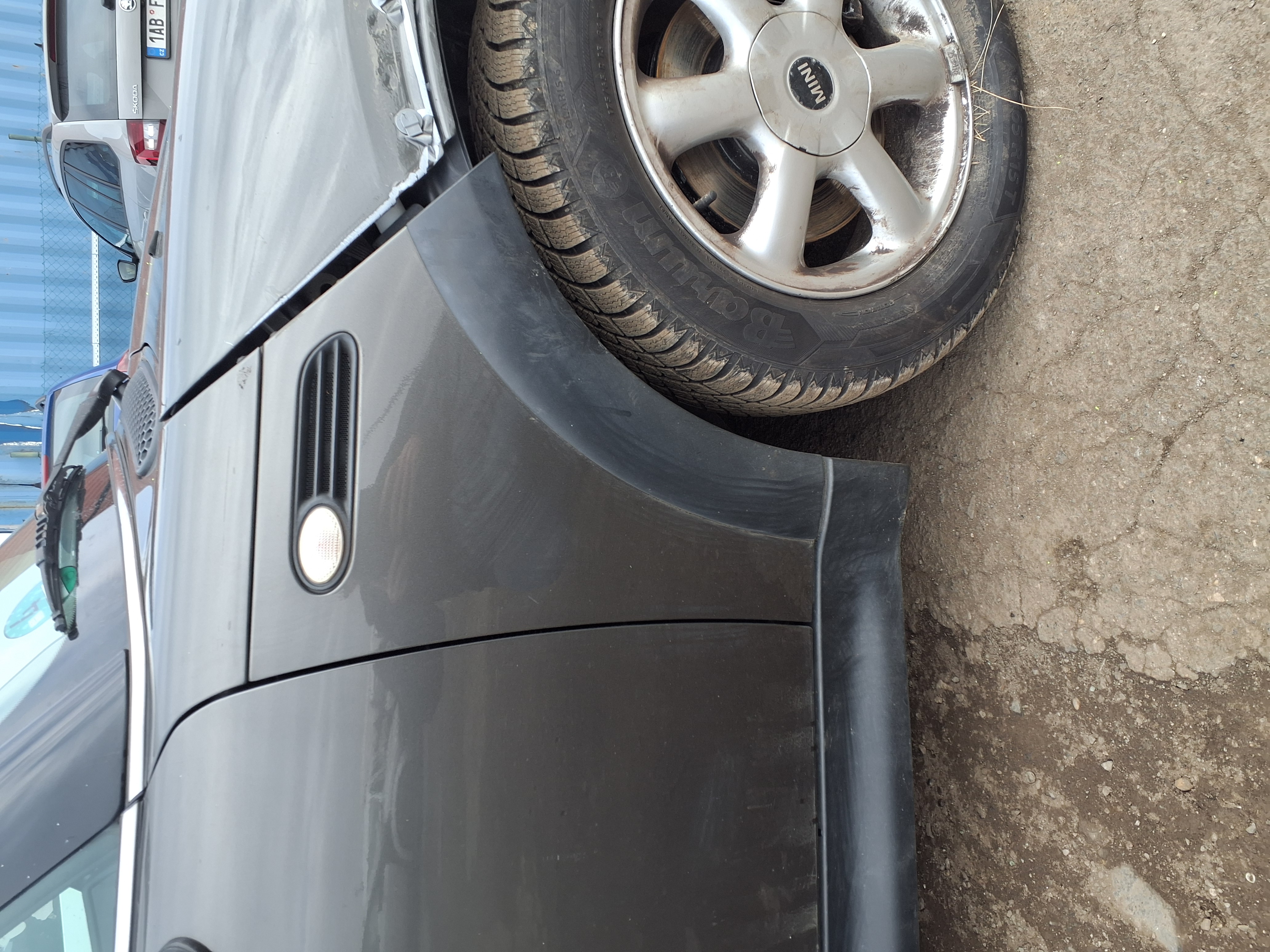 front_right_fender
