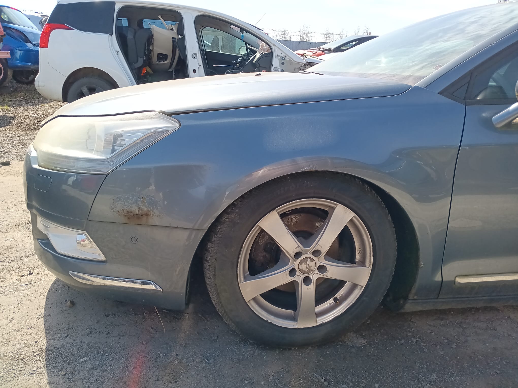 front_left_fender