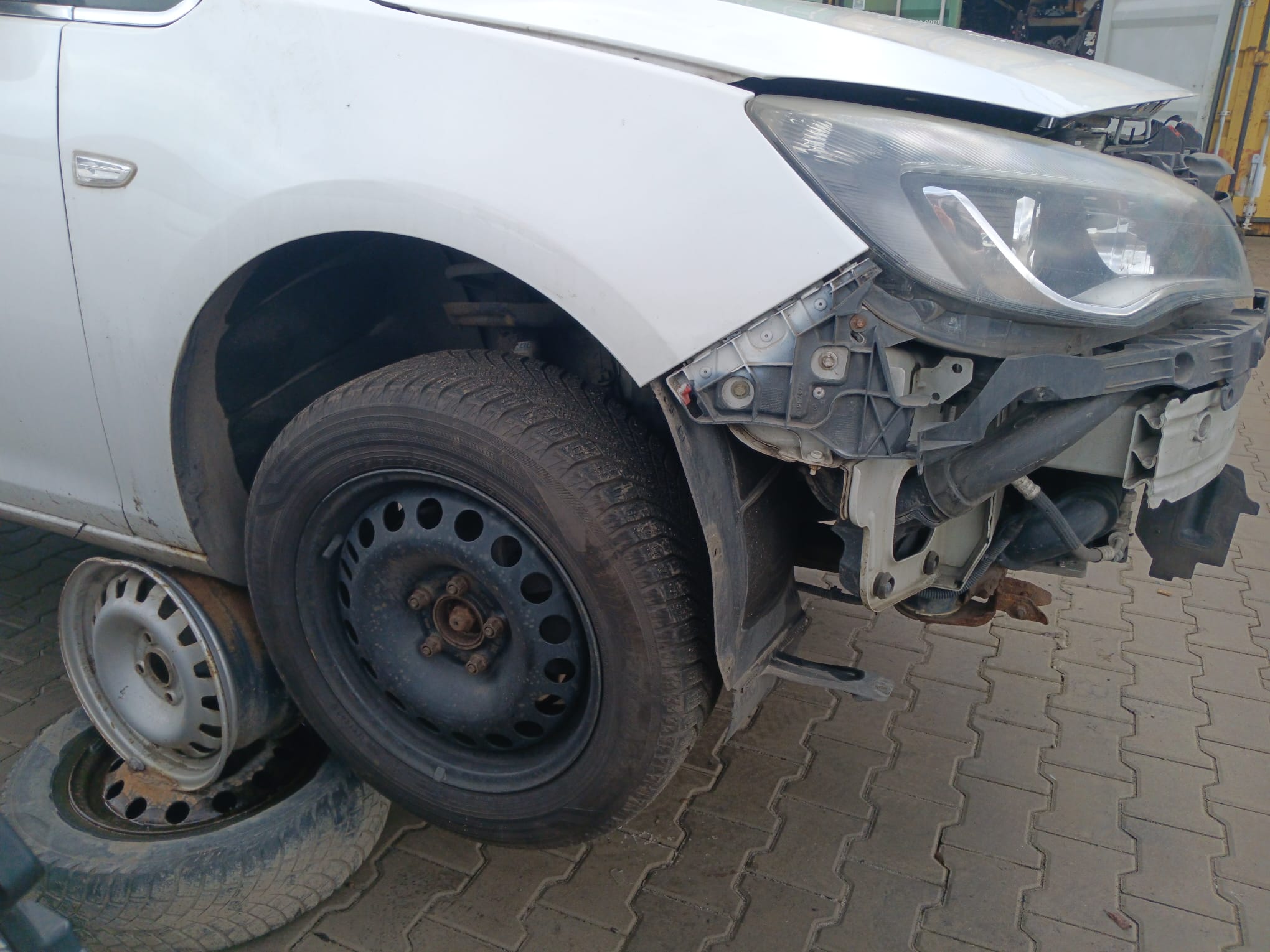 front_right_fender