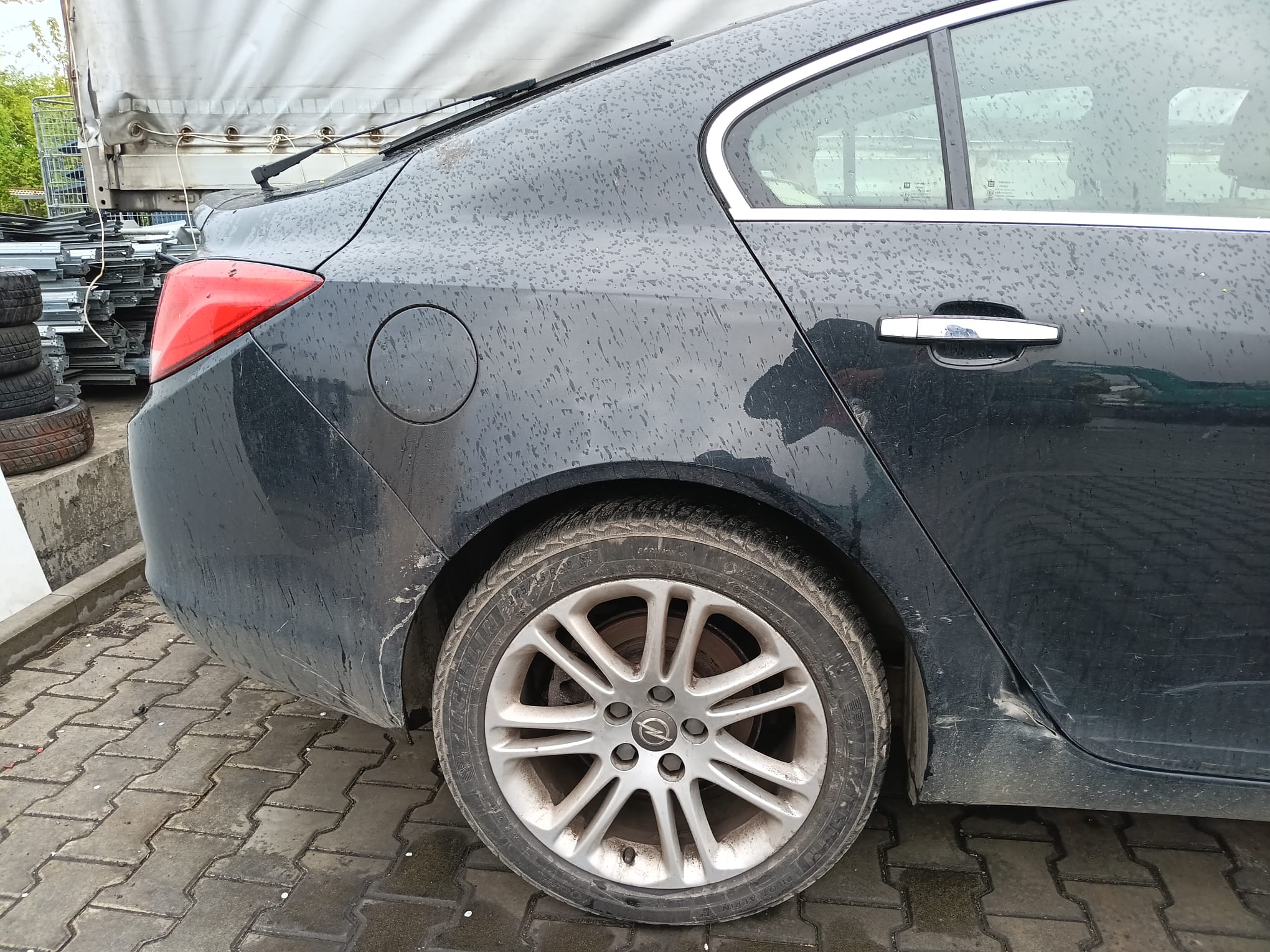 rear_right_fender