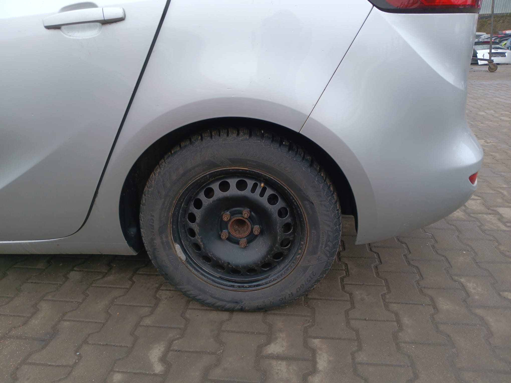 rear_left_wheel