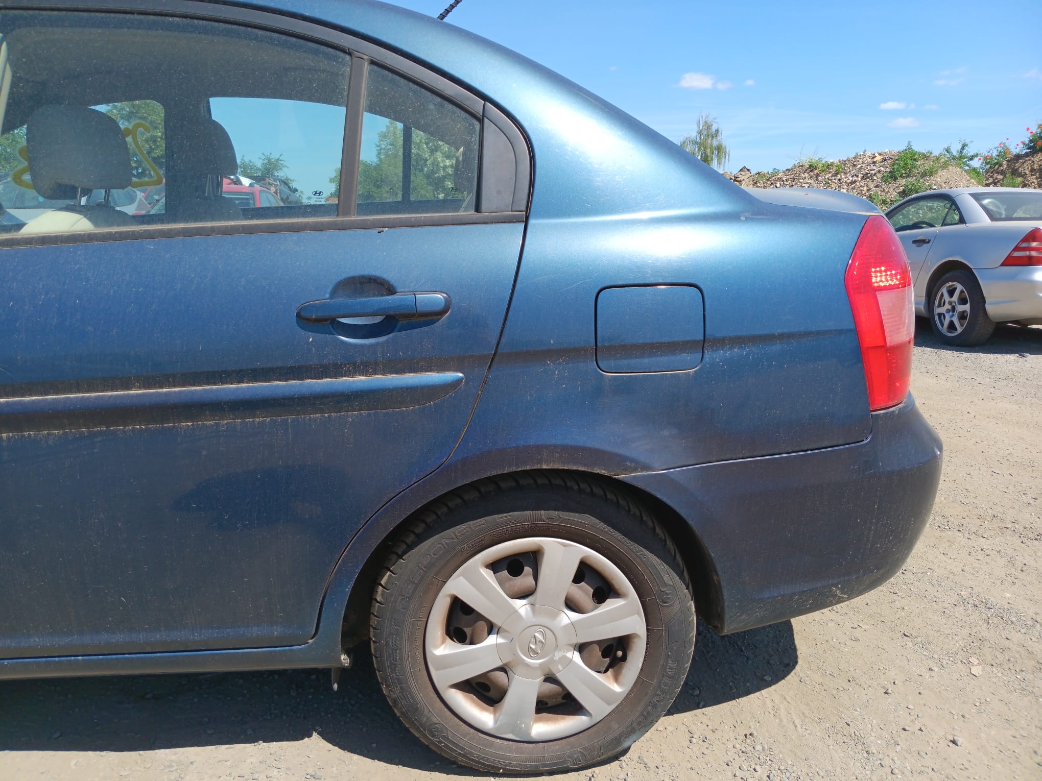 rear_left_fender