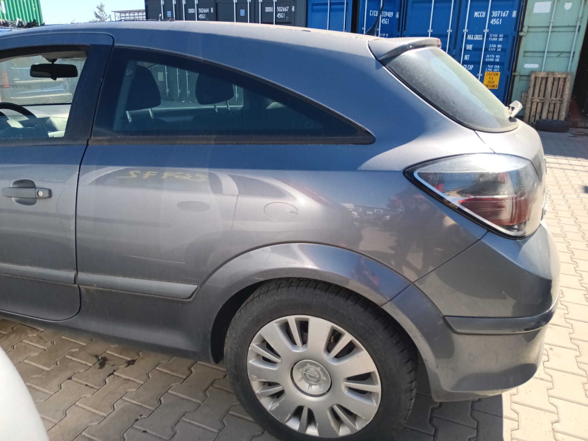rear_left_fender