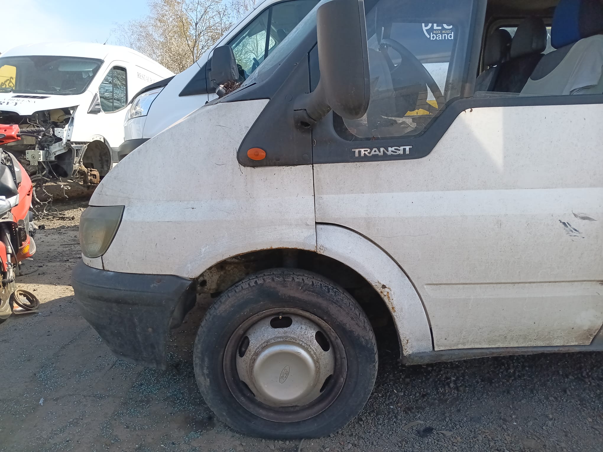 front_left_fender