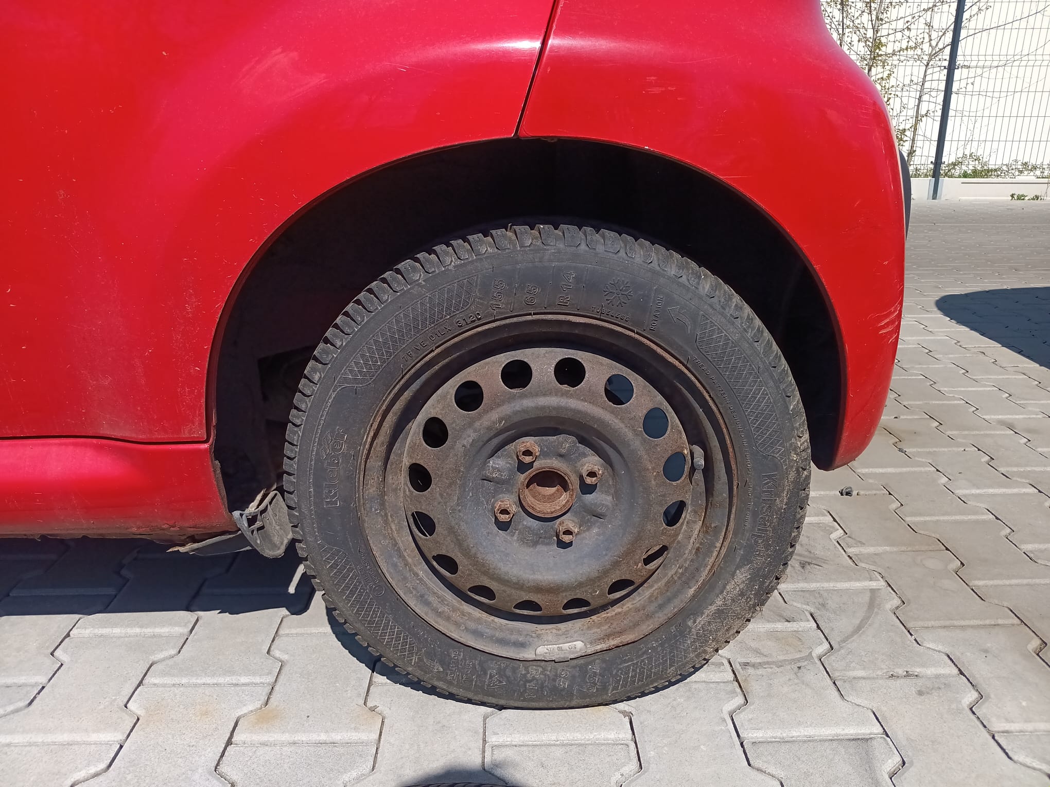 rear_left_wheel