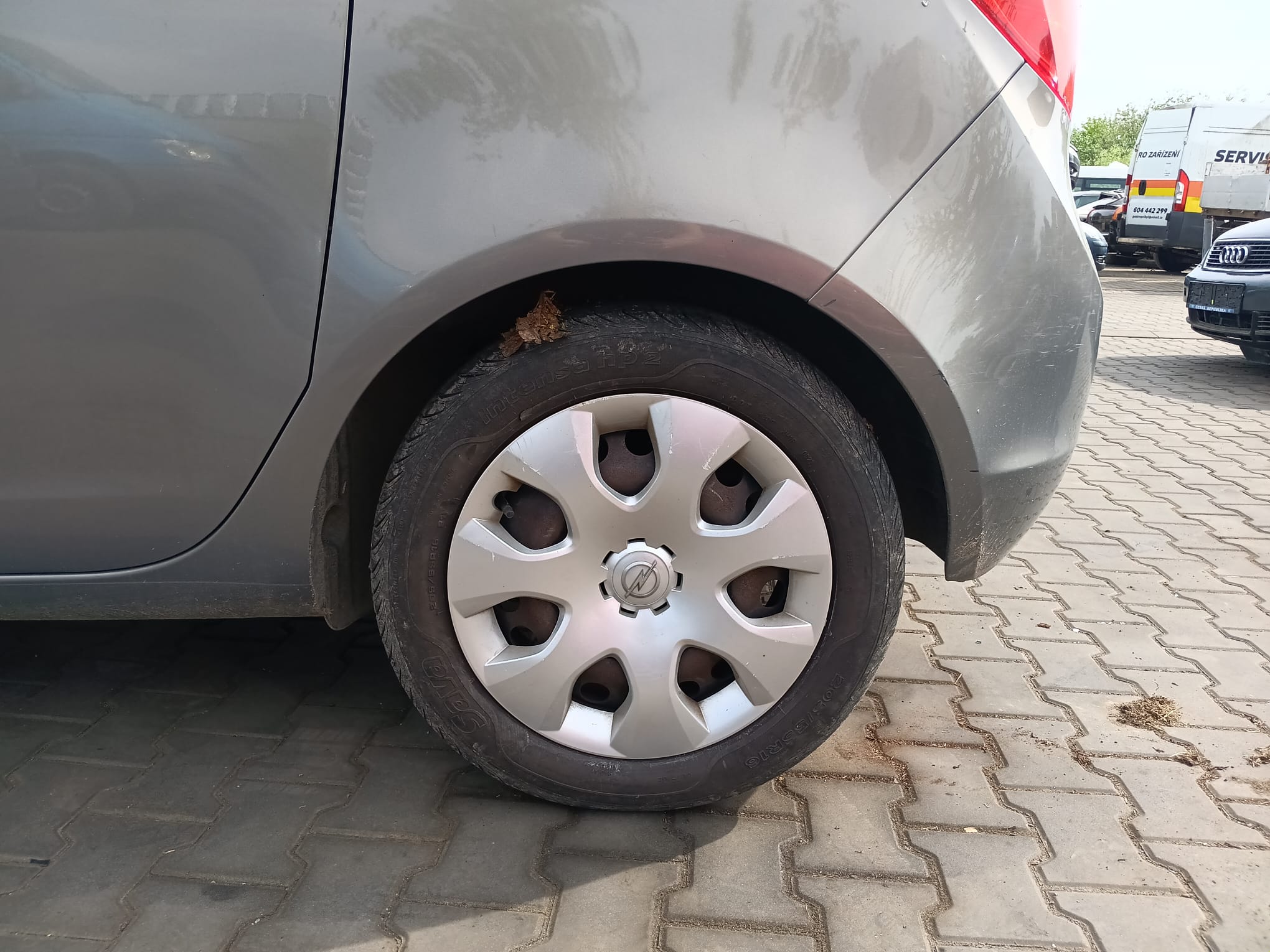 rear_left_wheel