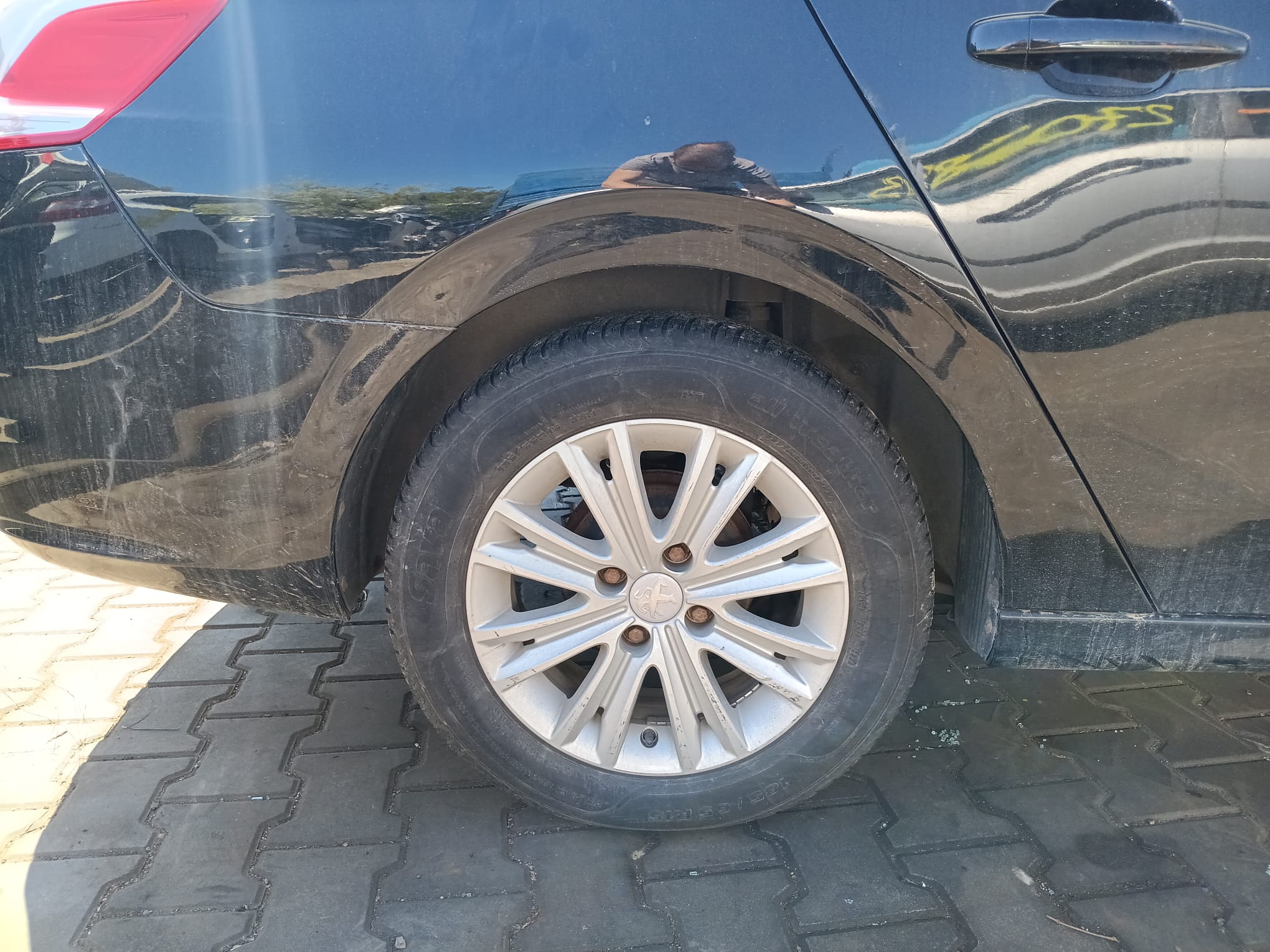 rear_right_wheel