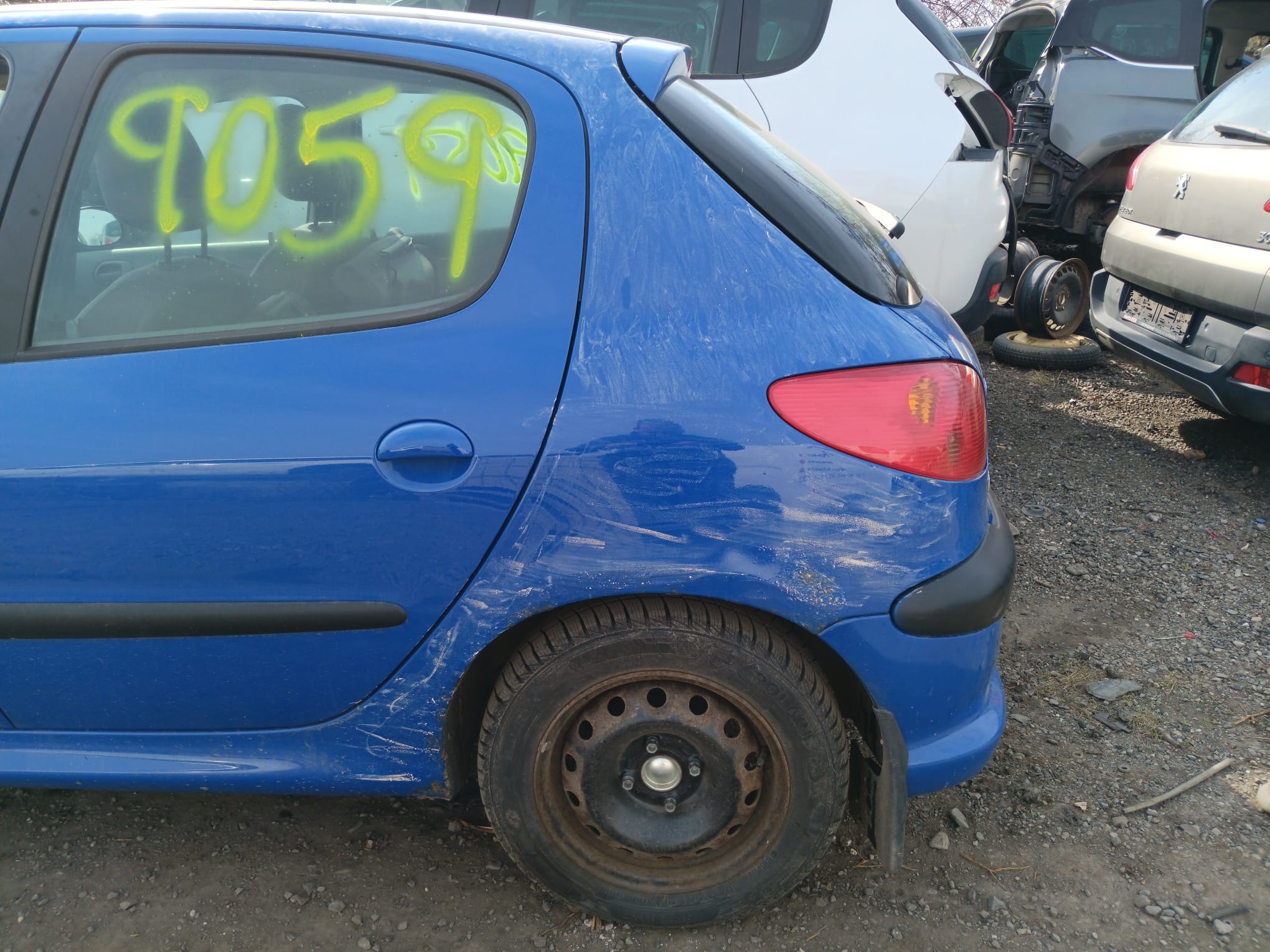 rear_left_fender