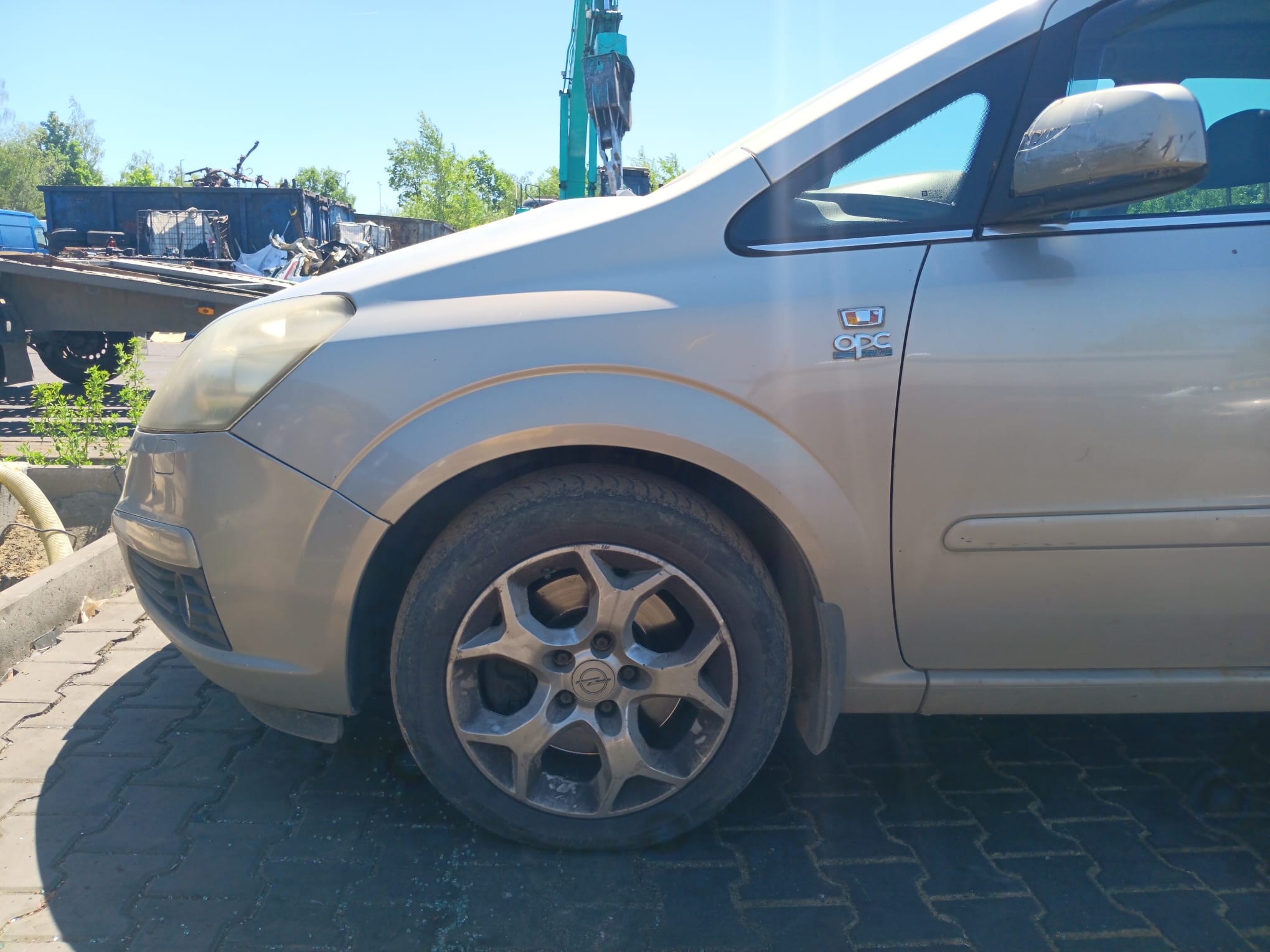 front_left_fender
