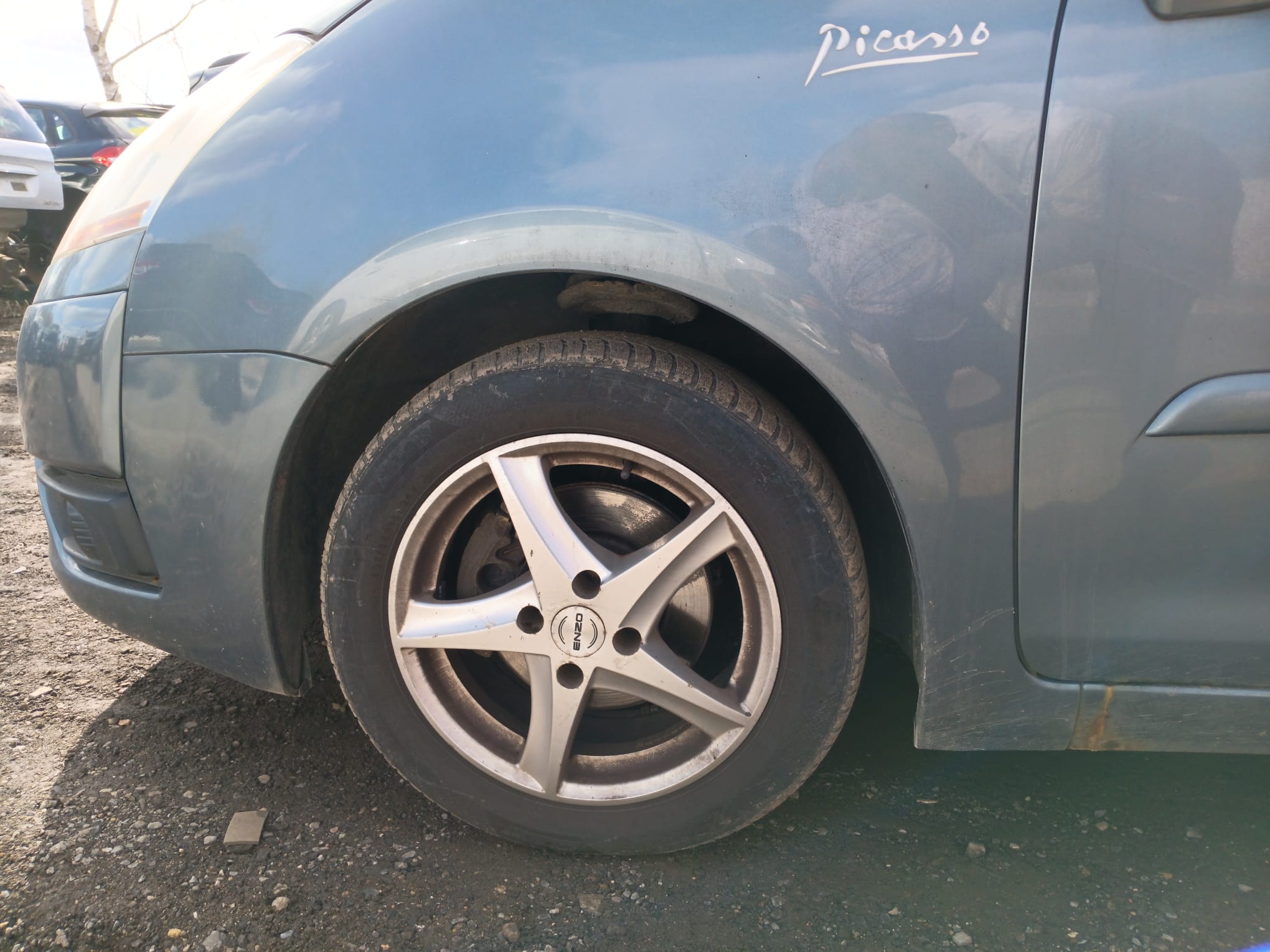 front_left_fender