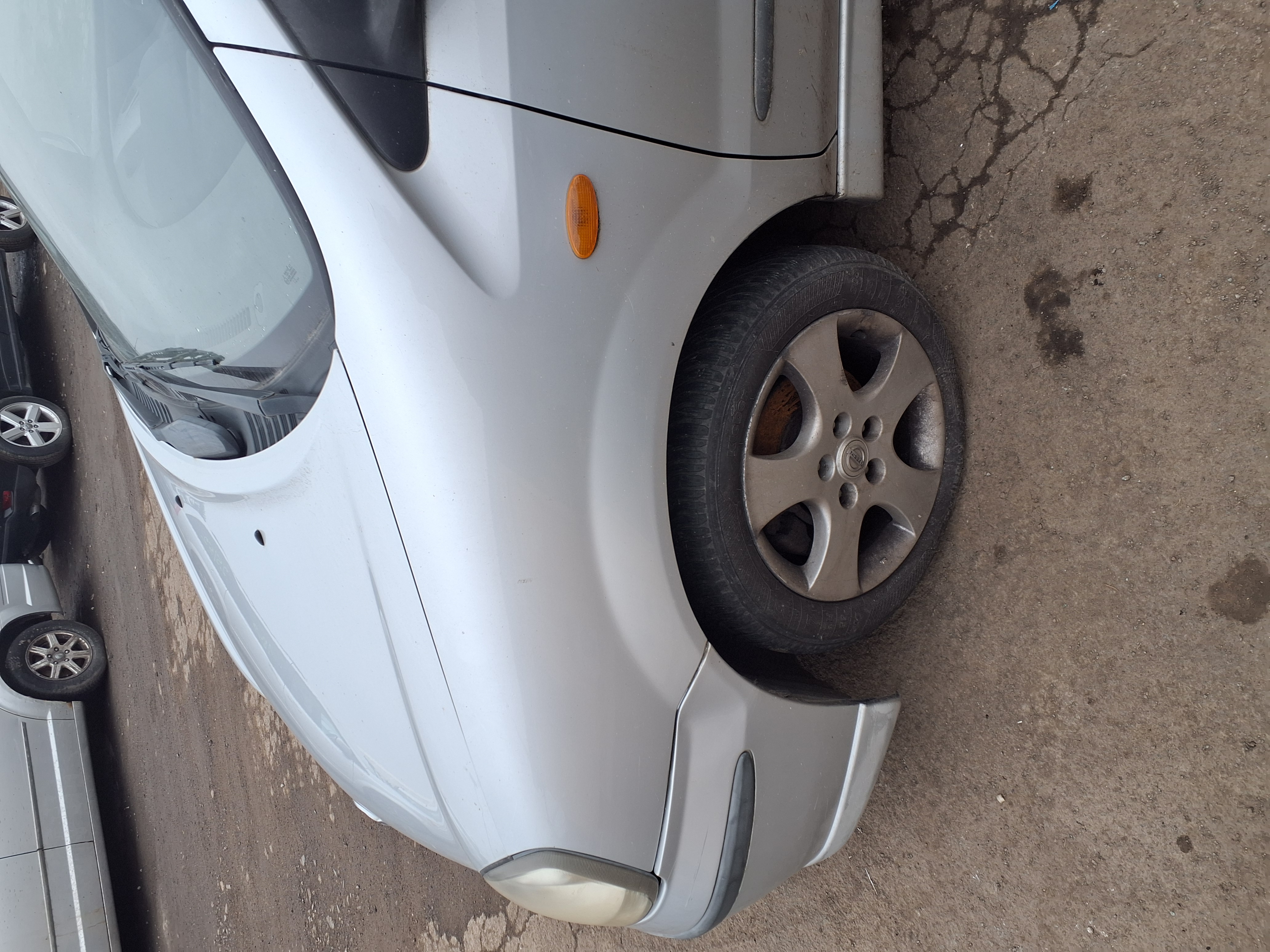 front_left_fender