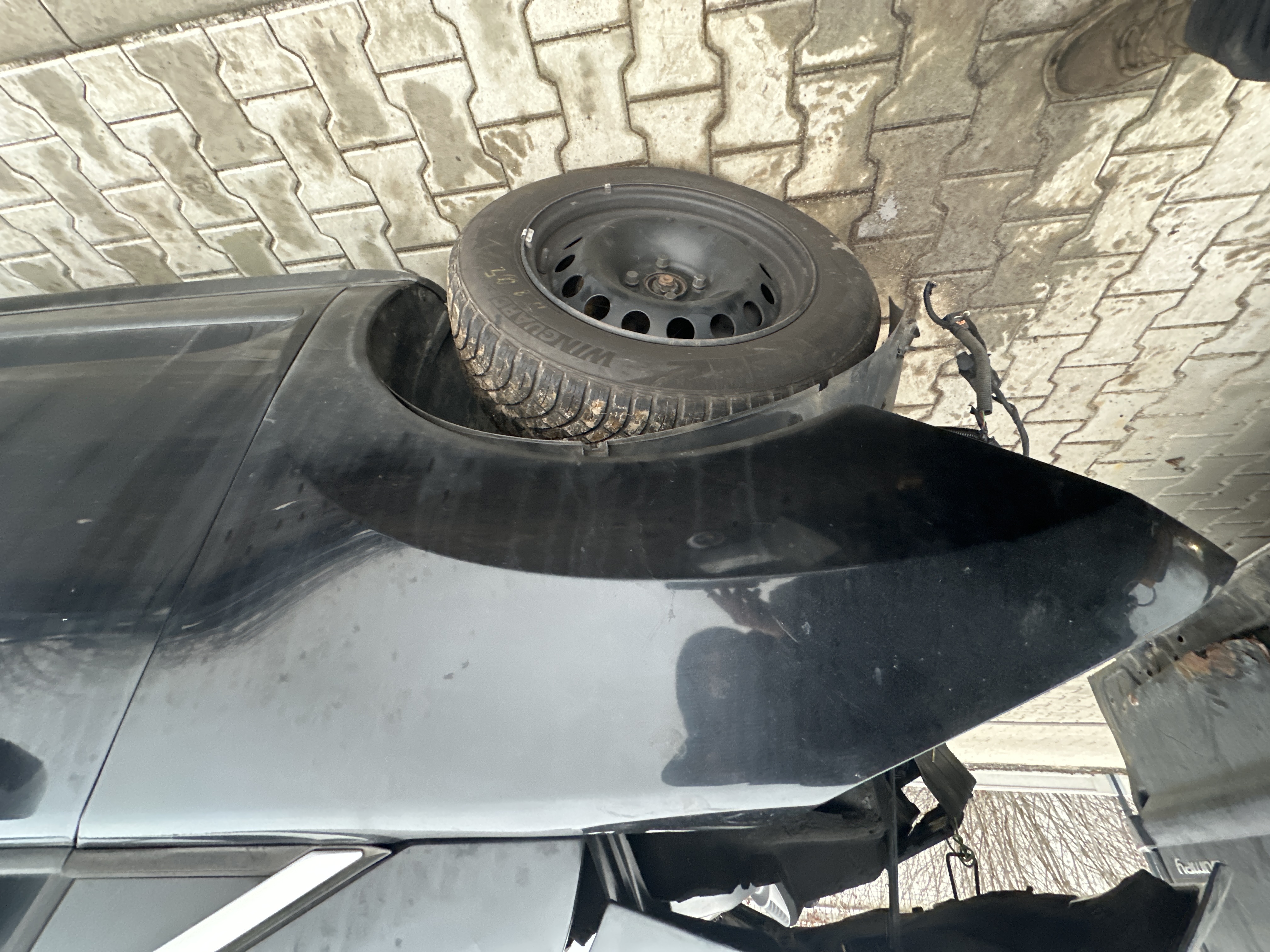 front_left_fender