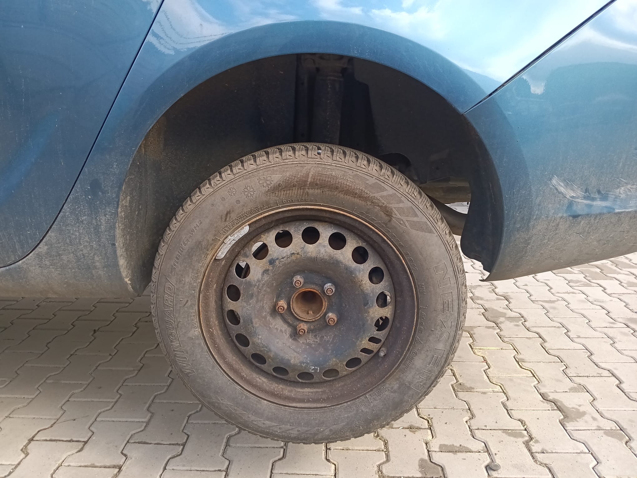 rear_left_wheel