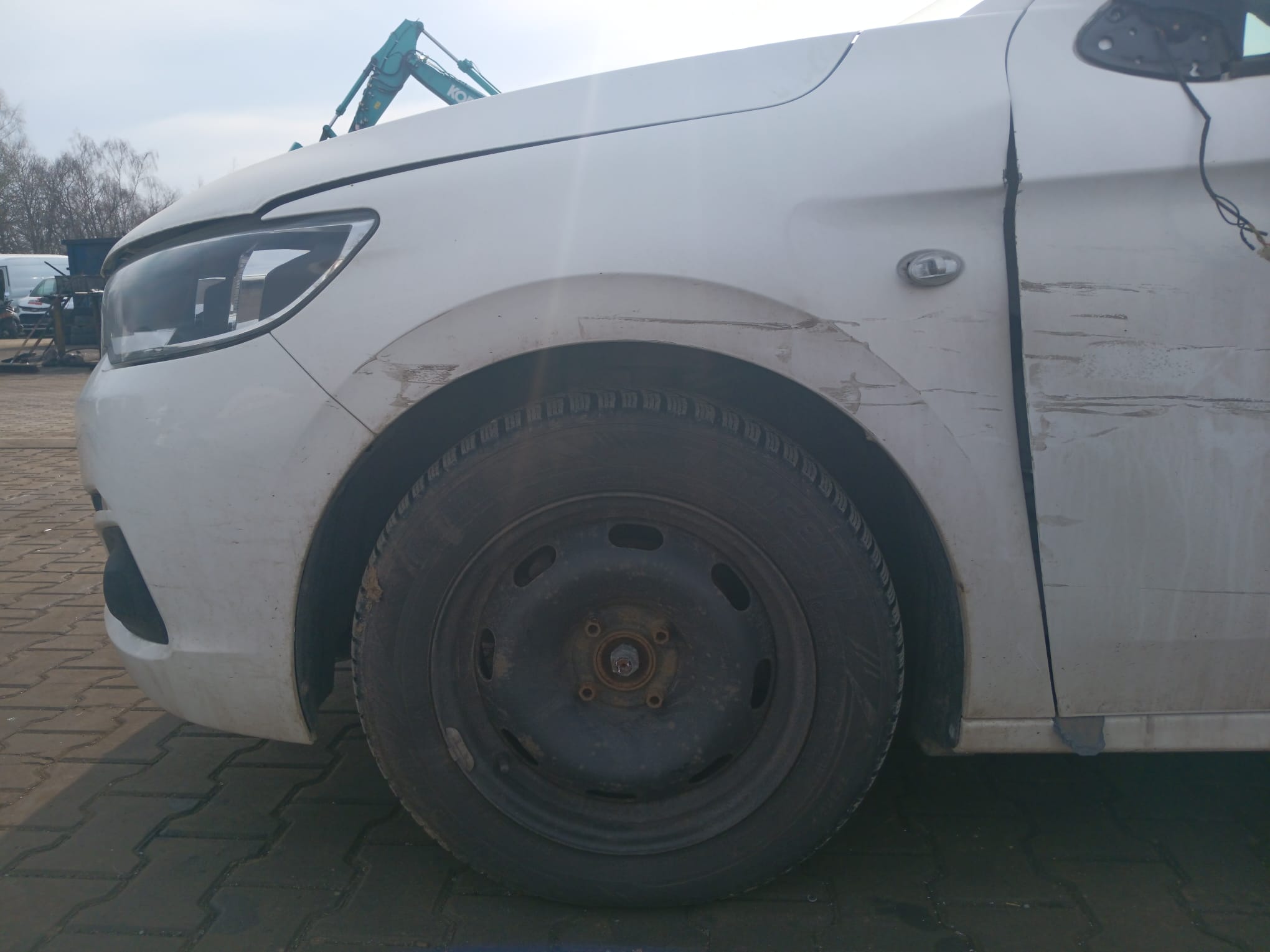 front_left_fender