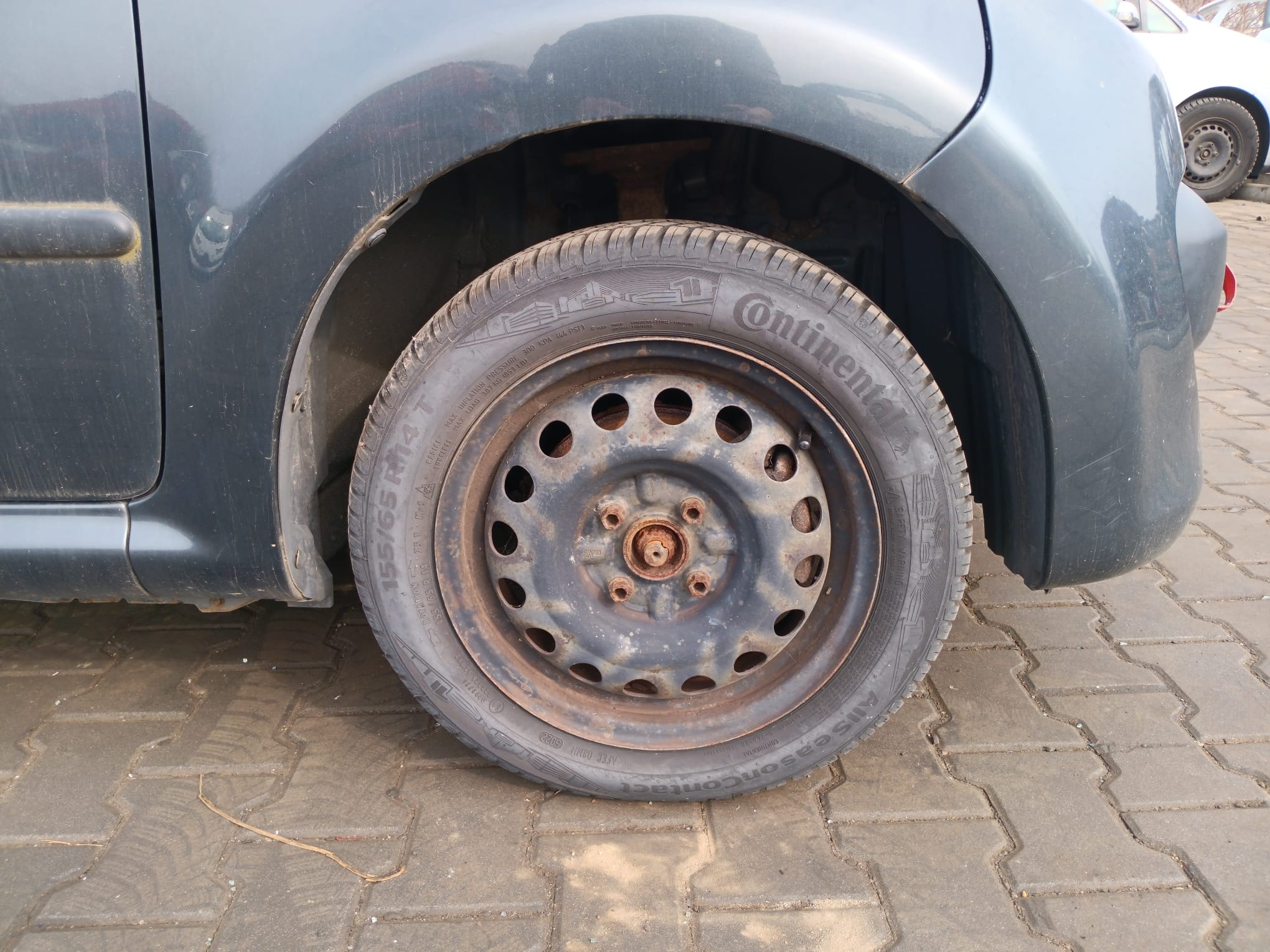 front_right_wheel