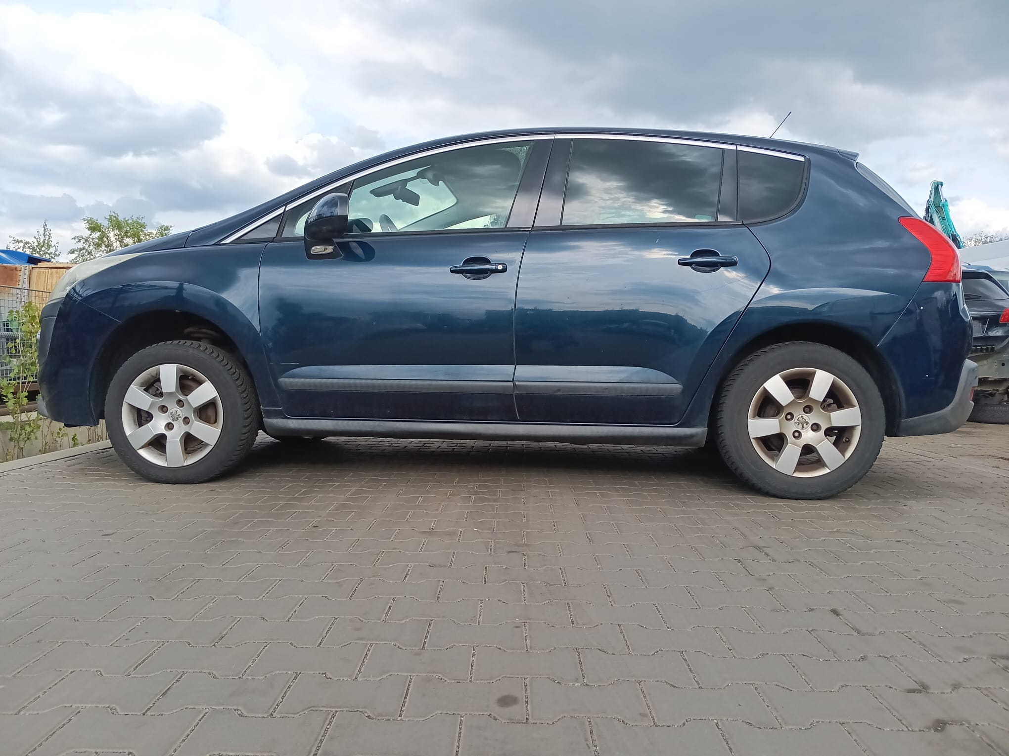 left_side_view