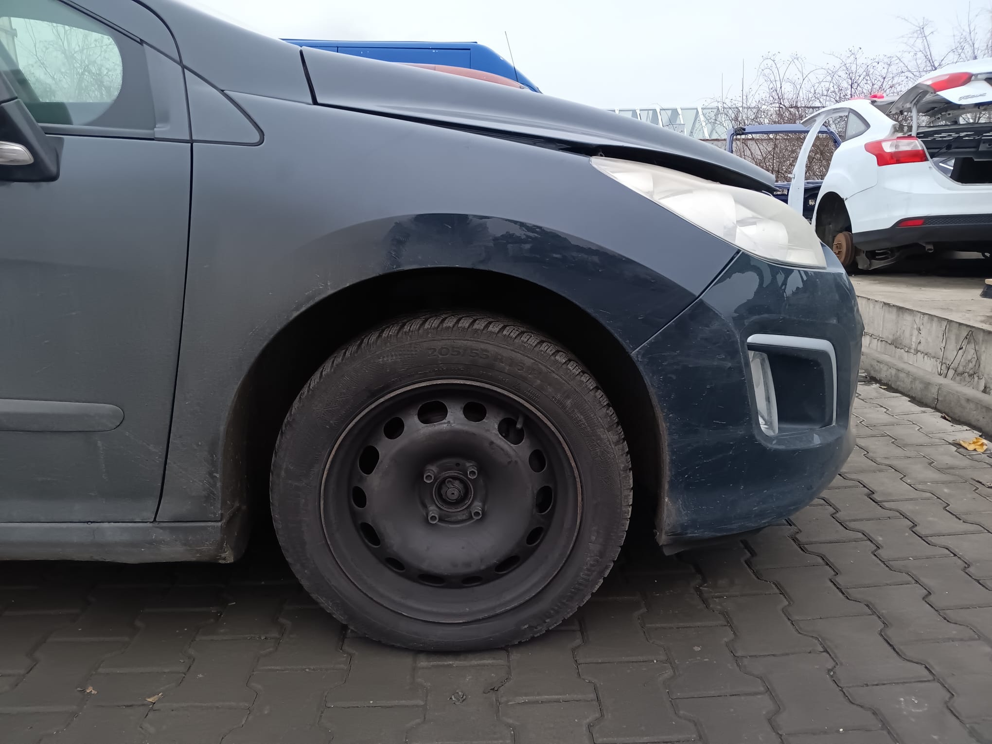 front_right_fender