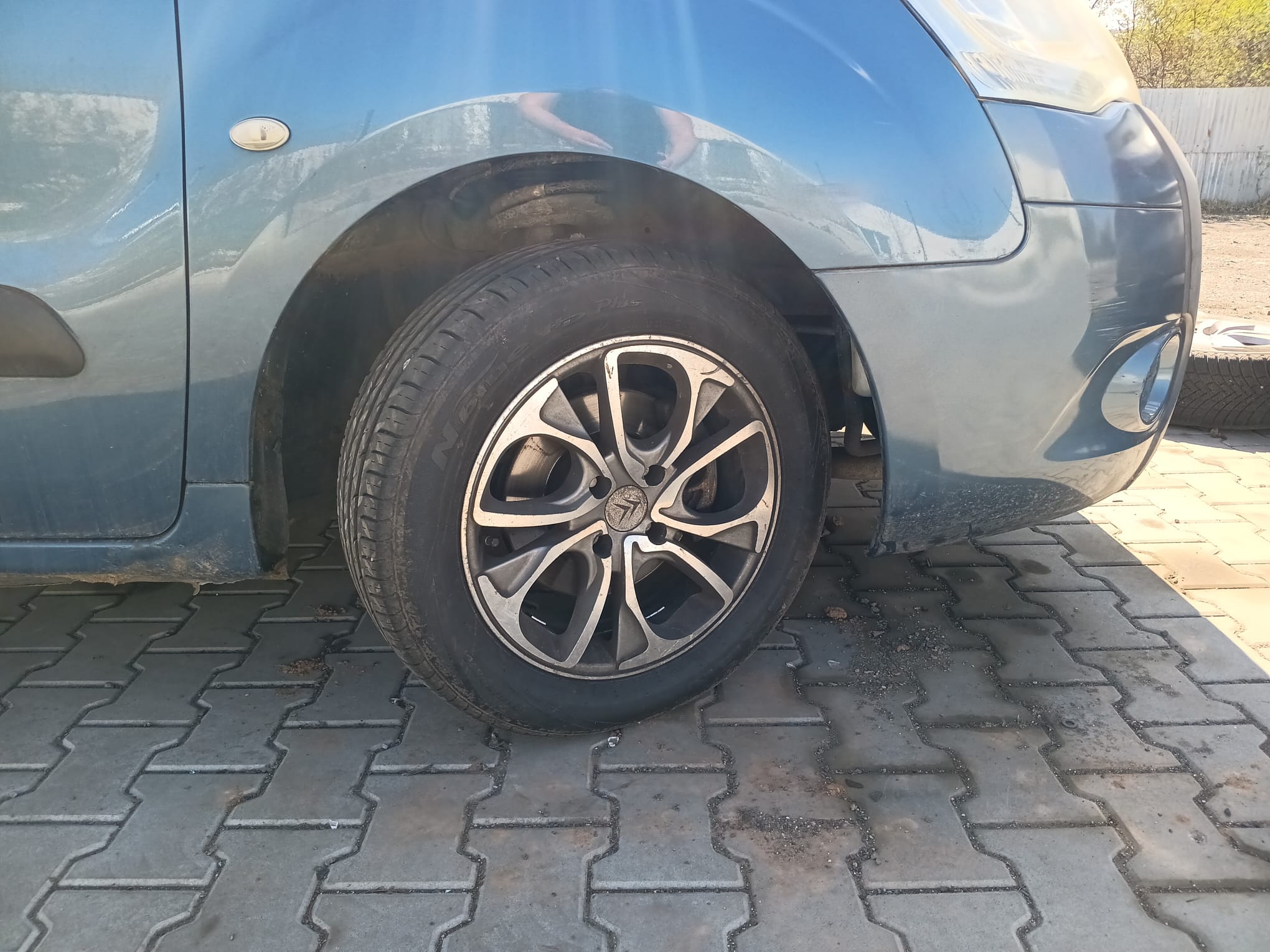 front_right_wheel