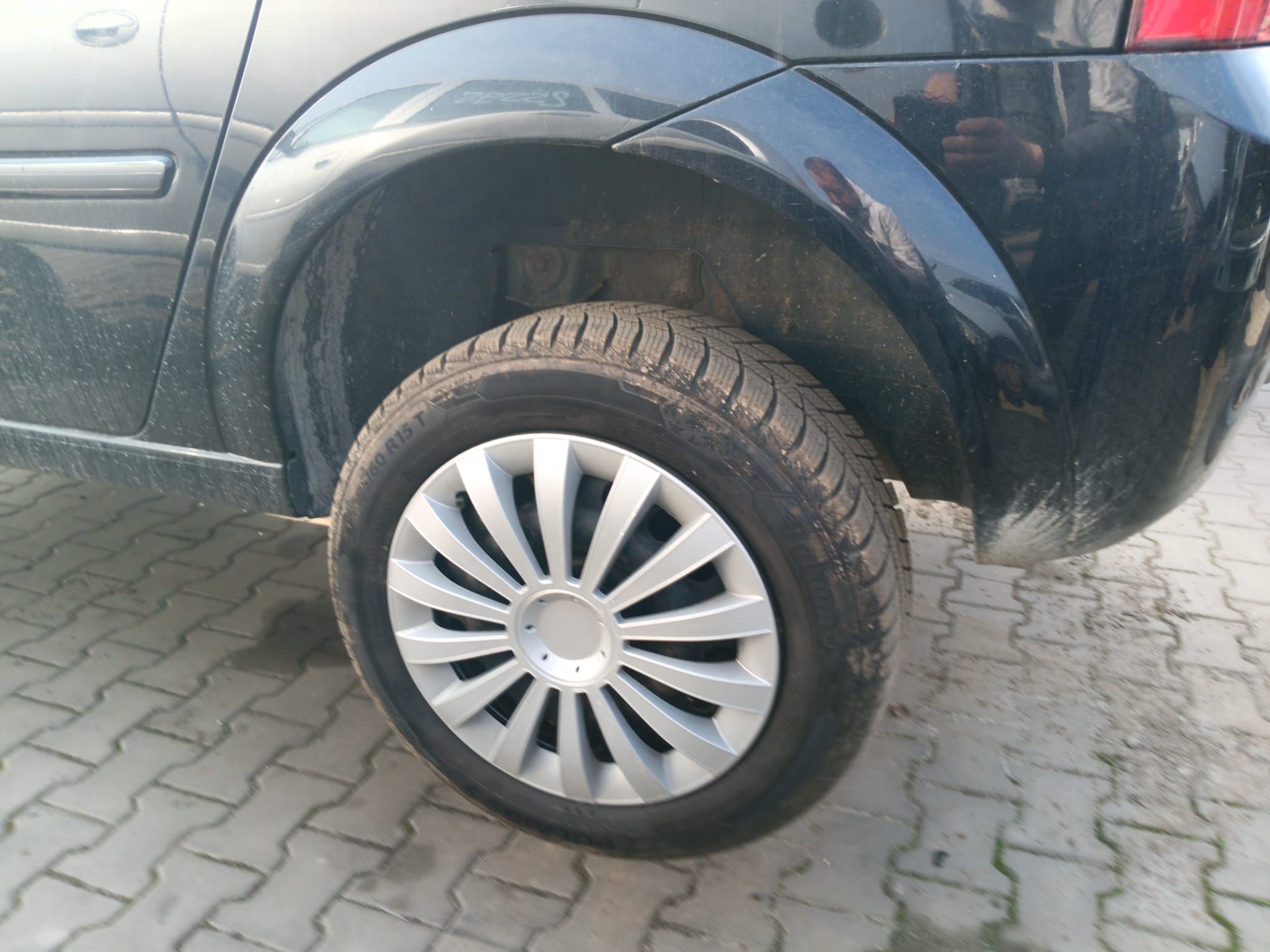 rear_left_wheel