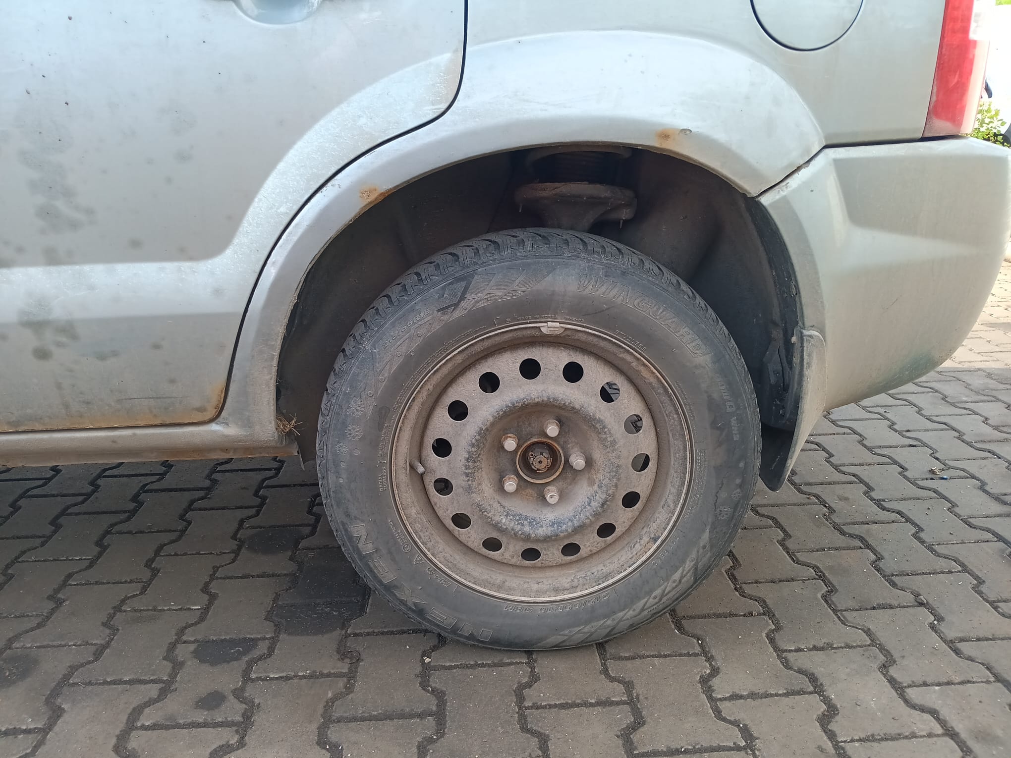 rear_left_wheel