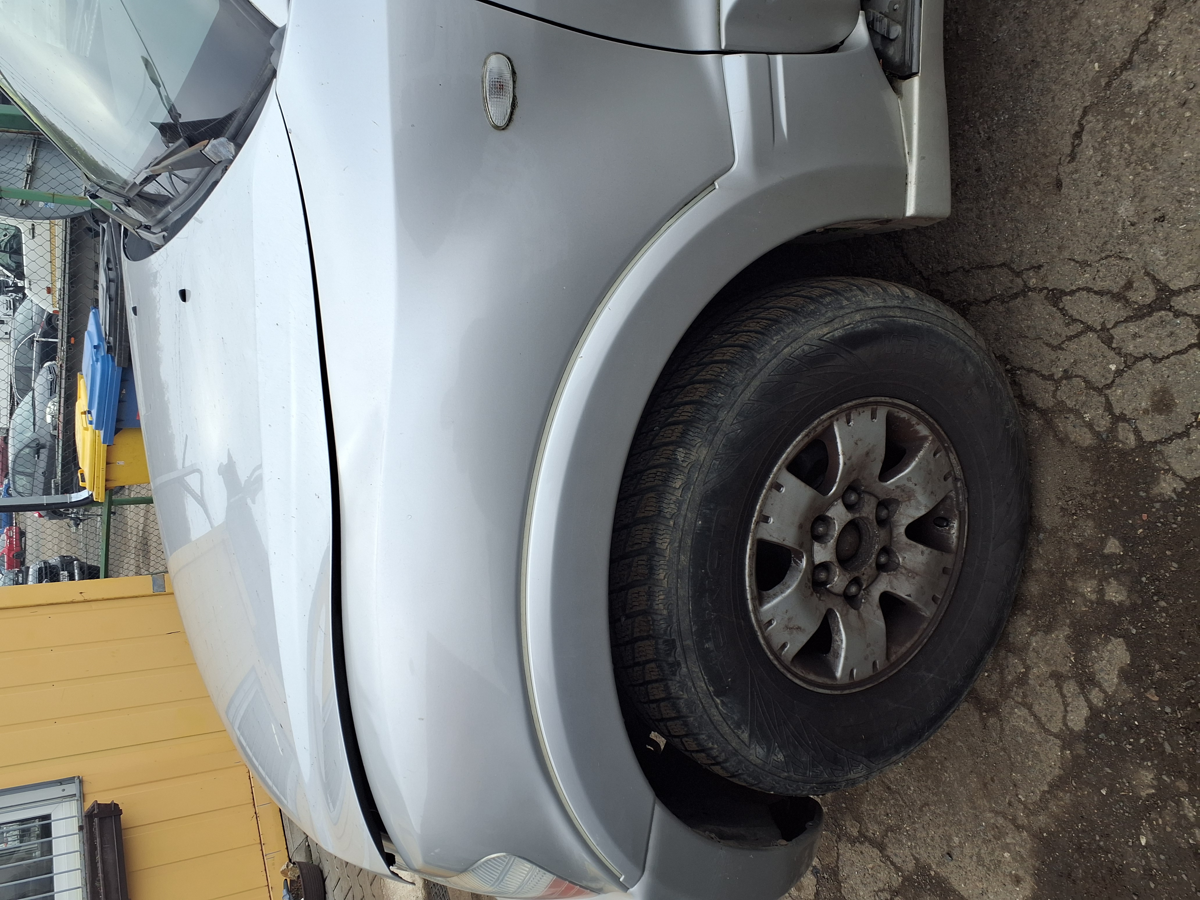 front_left_fender