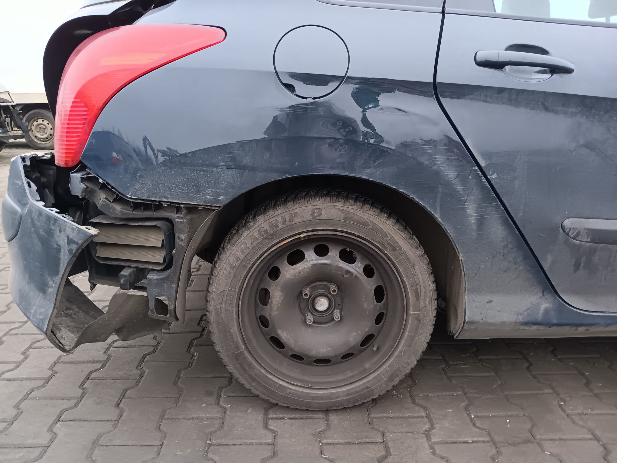 rear_right_wheel