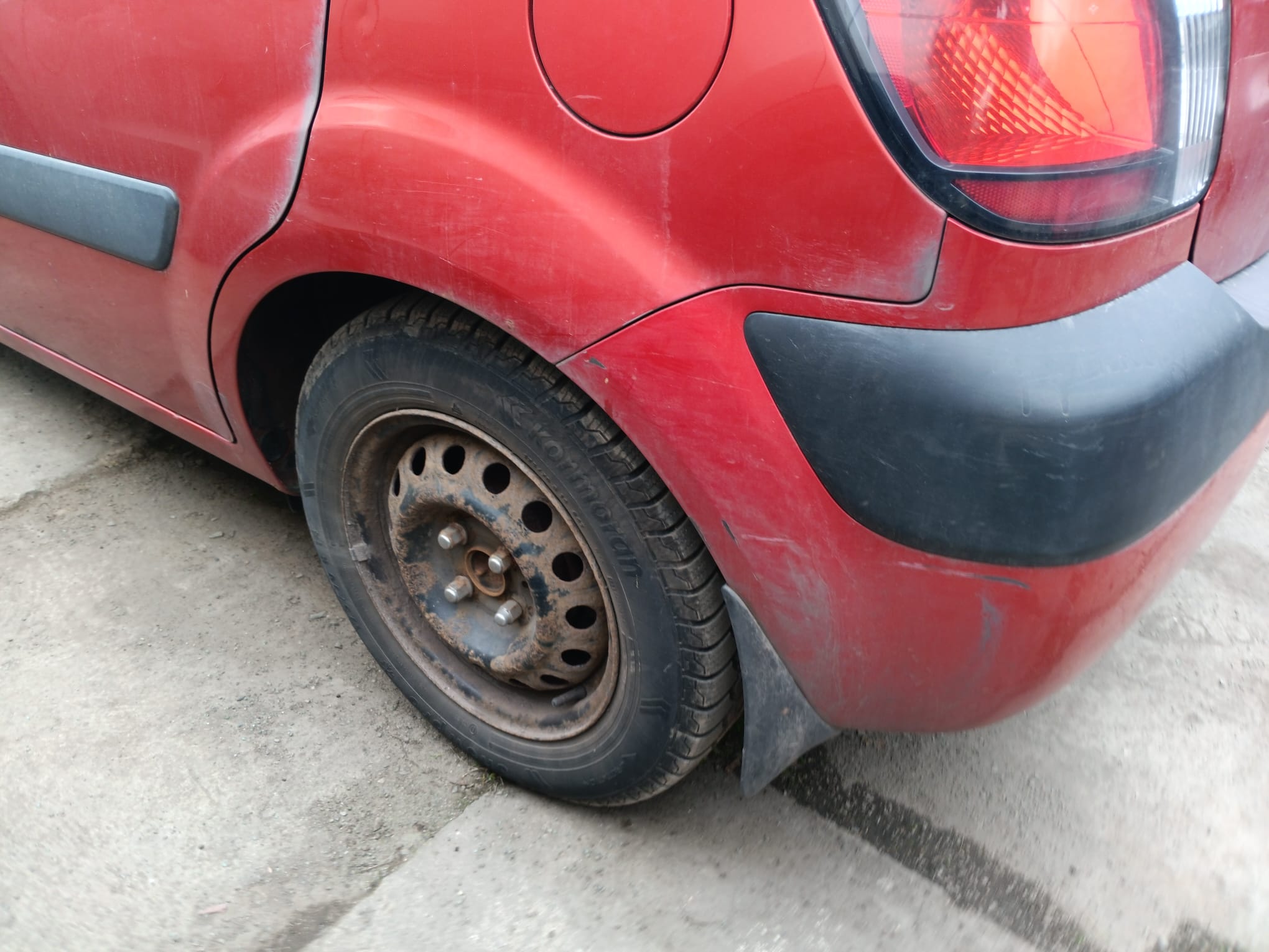 rear_left_wheel