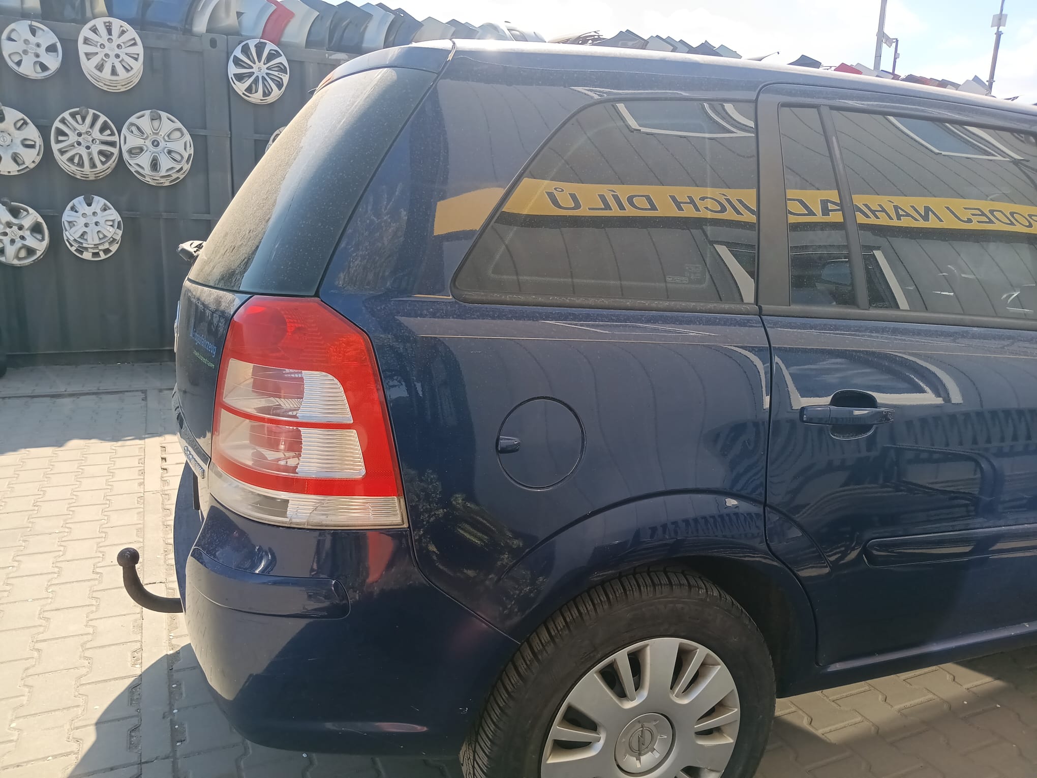 rear_right_fender